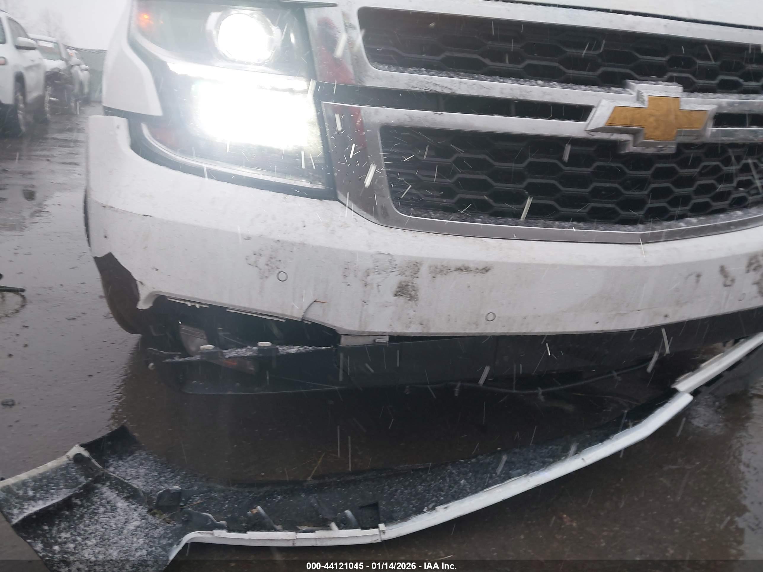 CHEVROLET TAHOE image 6
