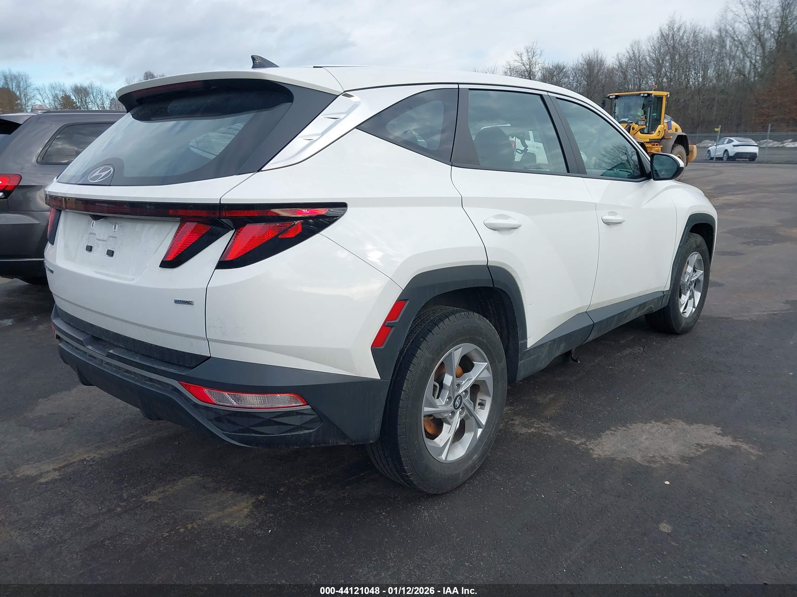 HYUNDAI TUCSON image 4
