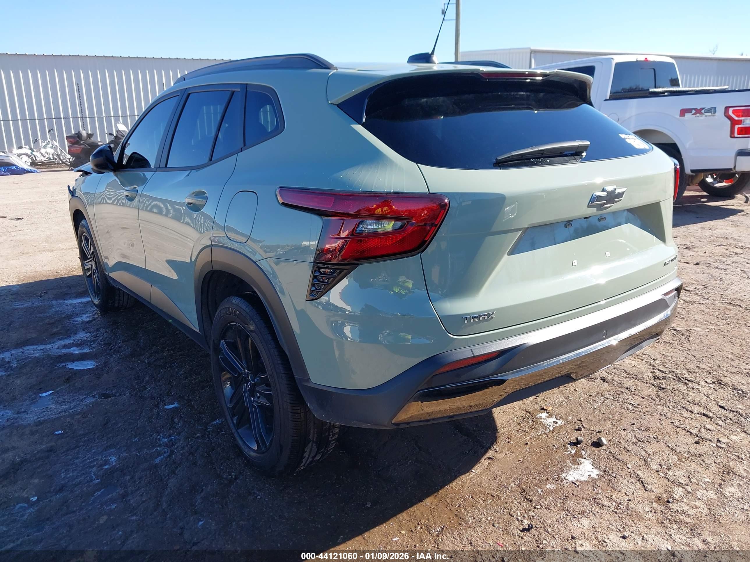 CHEVROLET TRAX image 3
