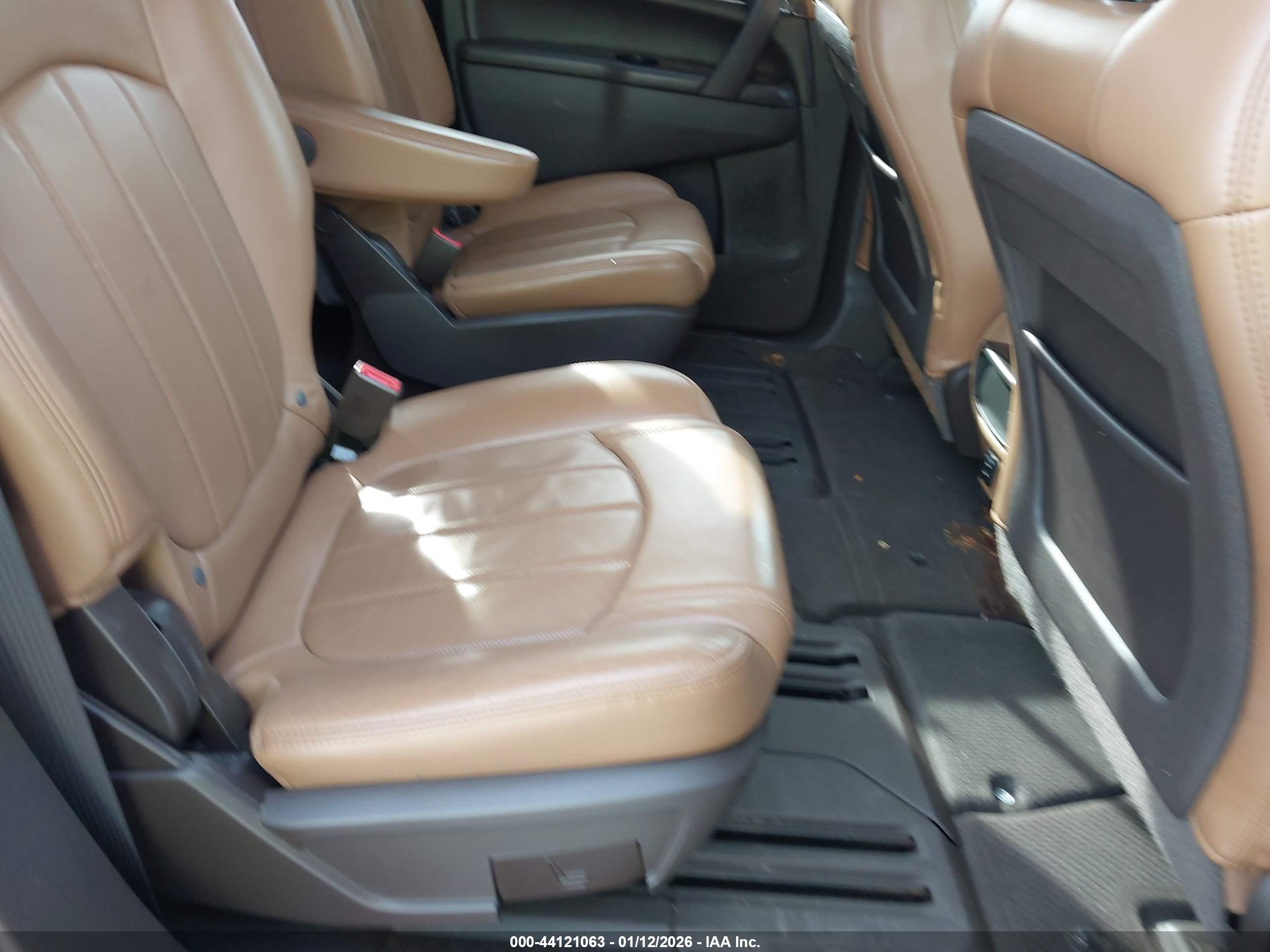 BUICK ENCLAVE image 8