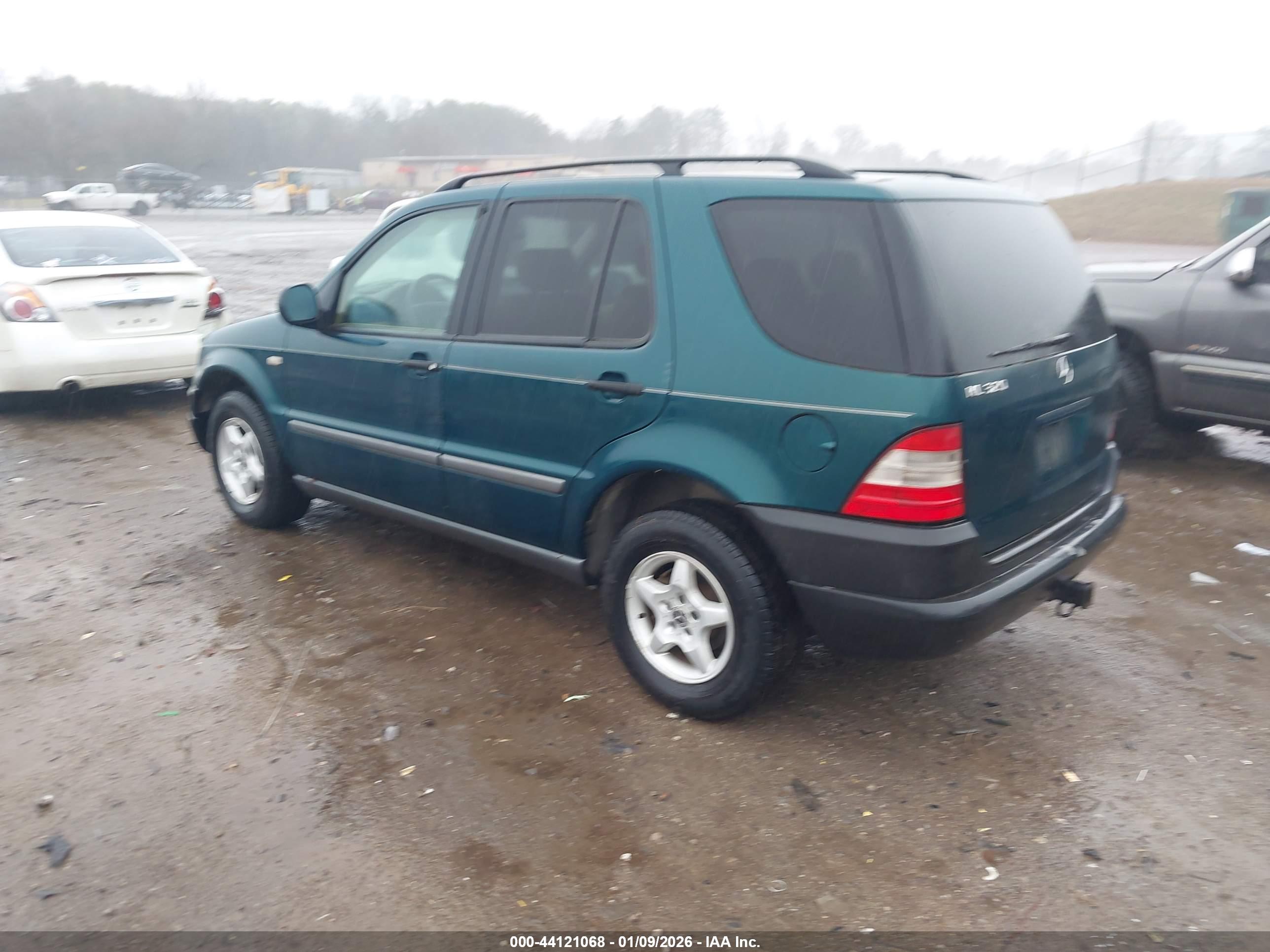 MERCEDES-BENZ ML image 3