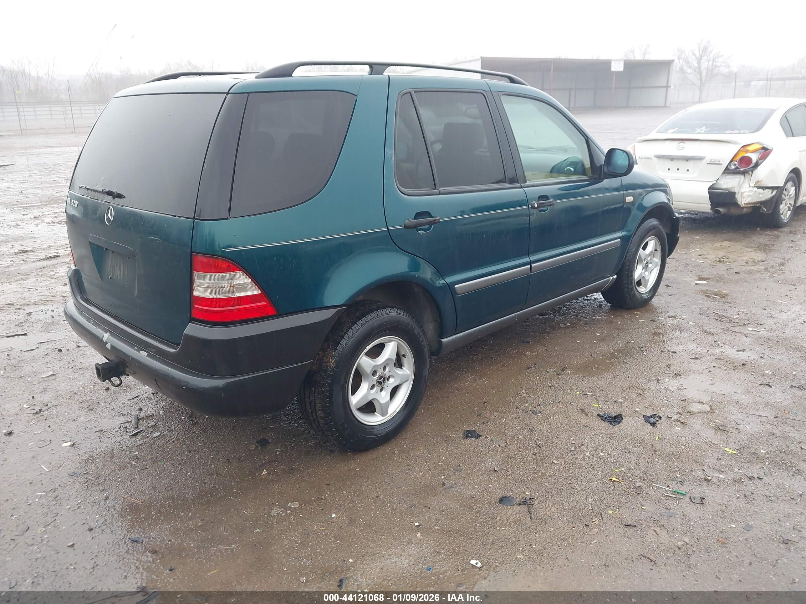 MERCEDES-BENZ ML image 4