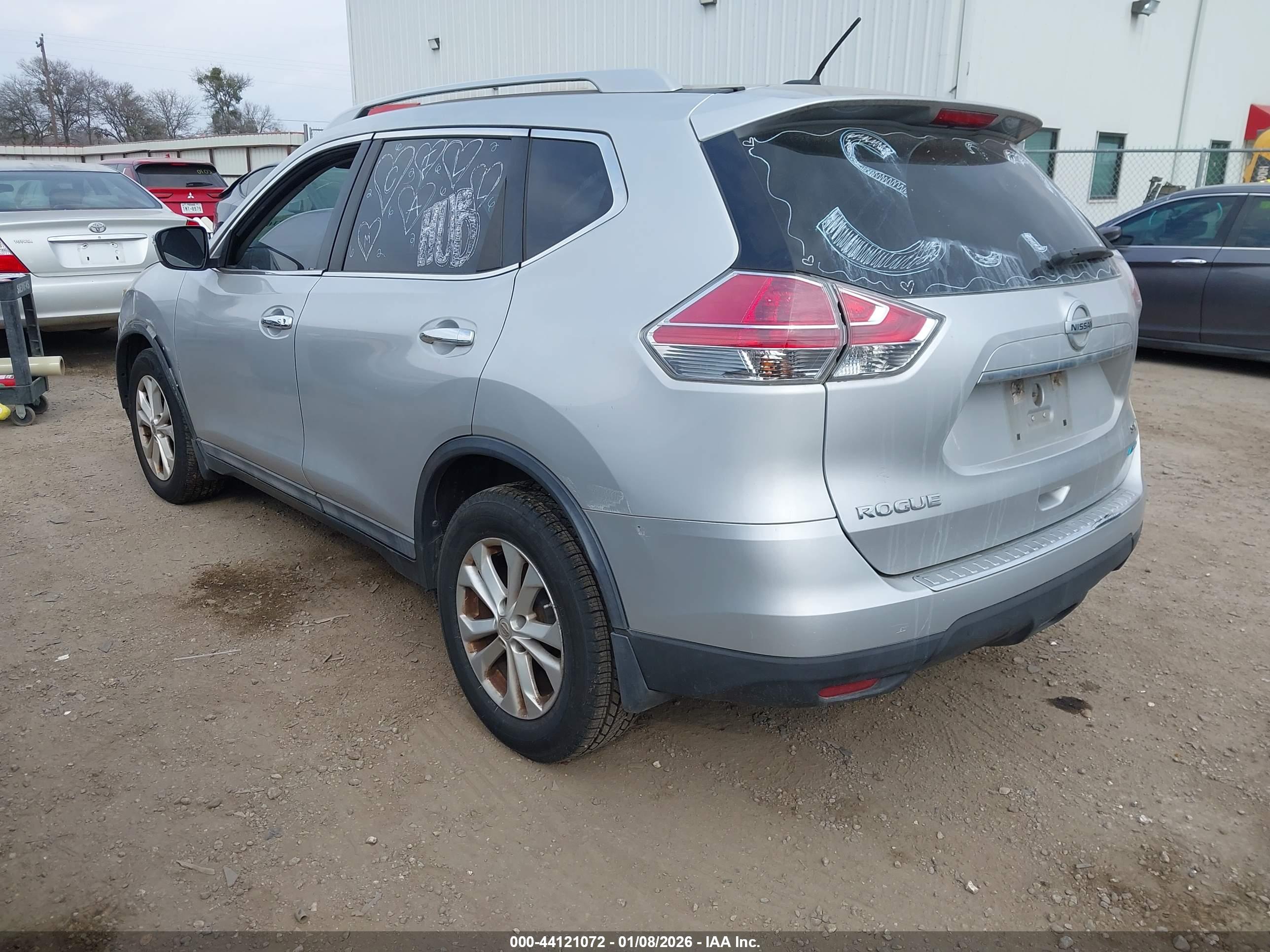 NISSAN ROGUE image 3