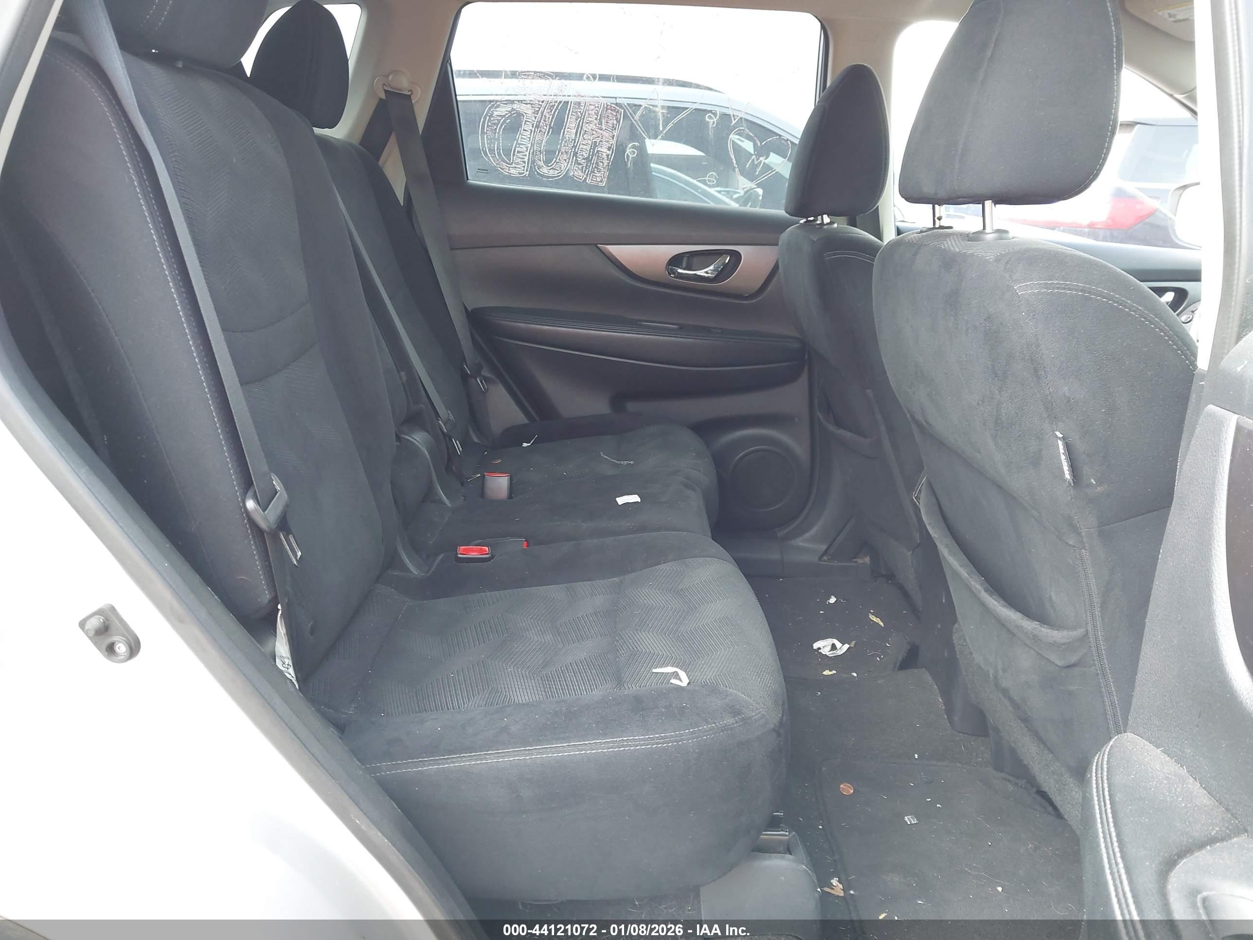 NISSAN ROGUE image 8