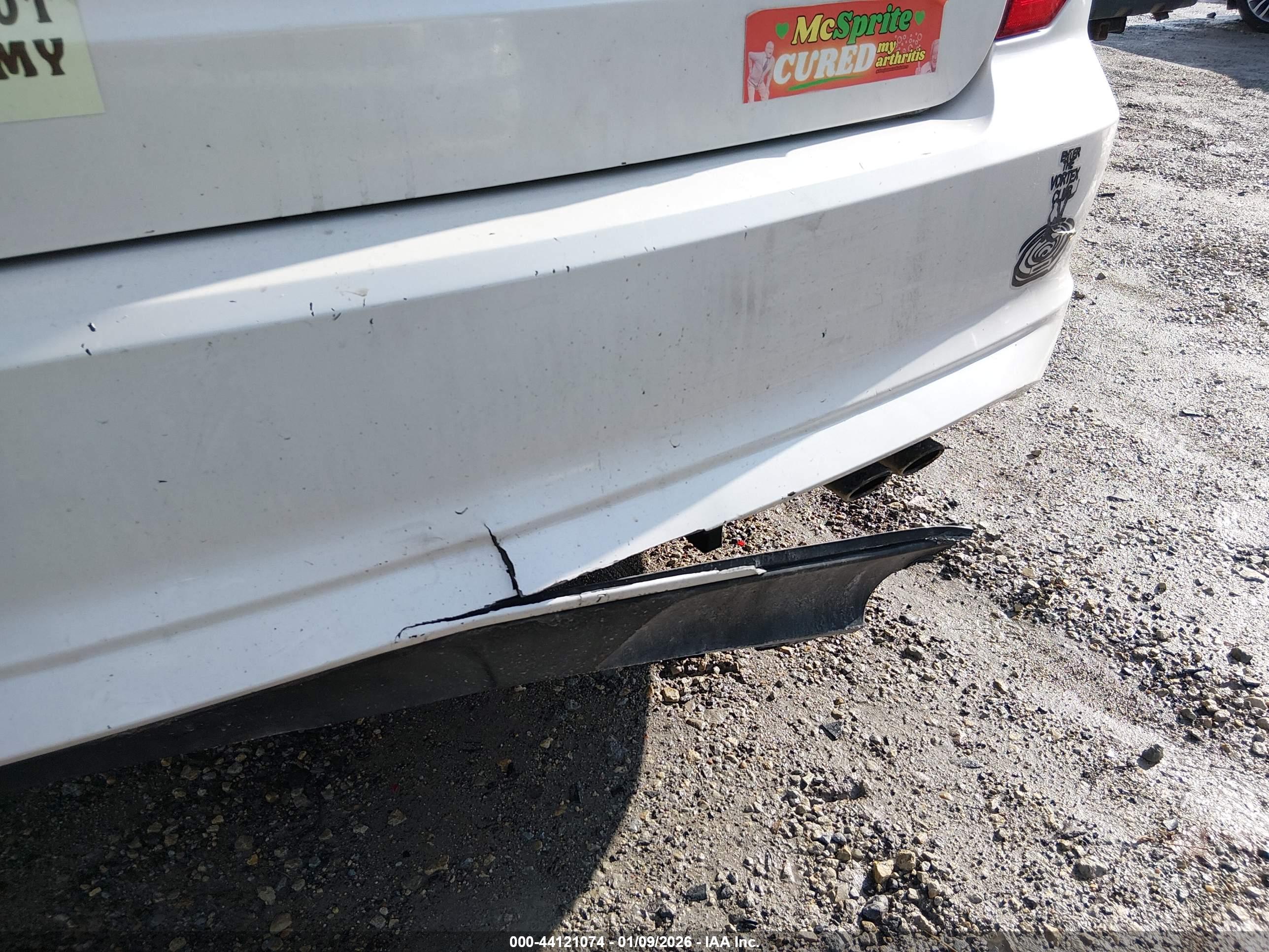 FORD FUSION image 6
