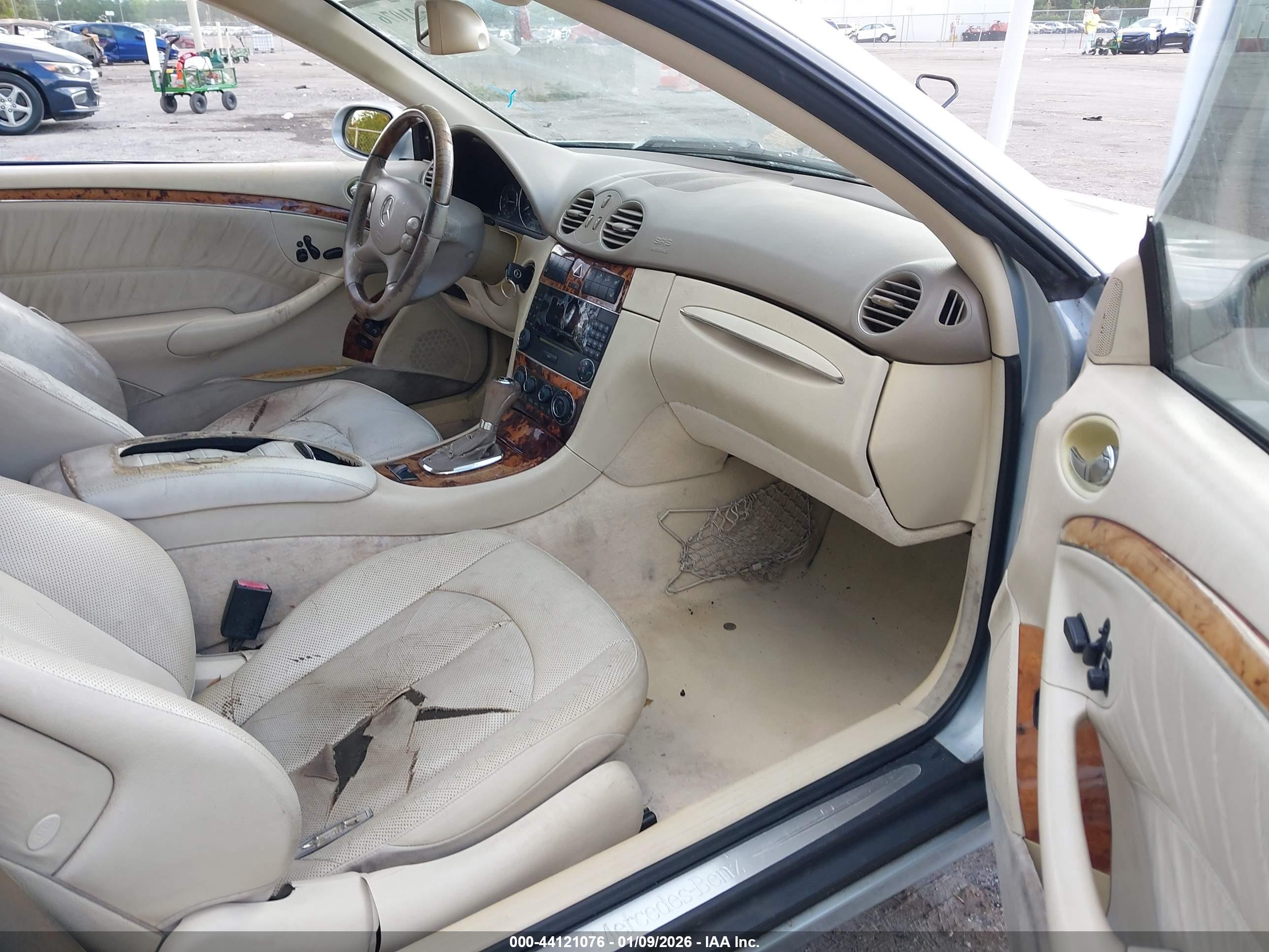 MERCEDES-BENZ CLK image 5
