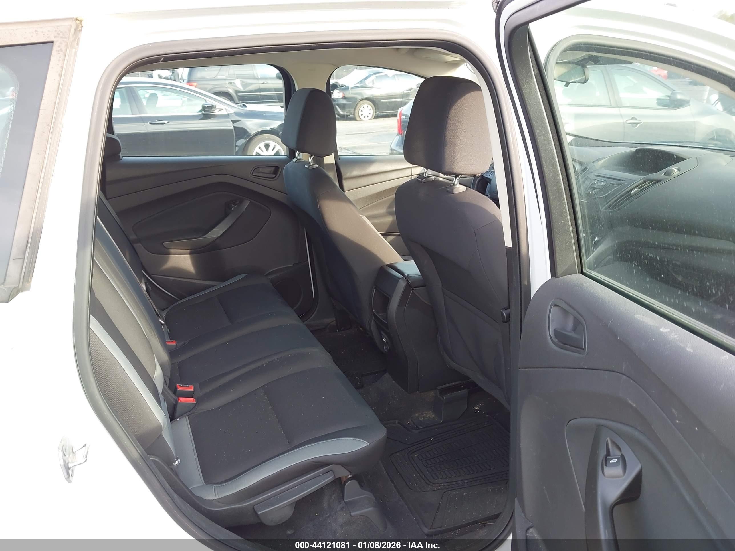 FORD ESCAPE image 8