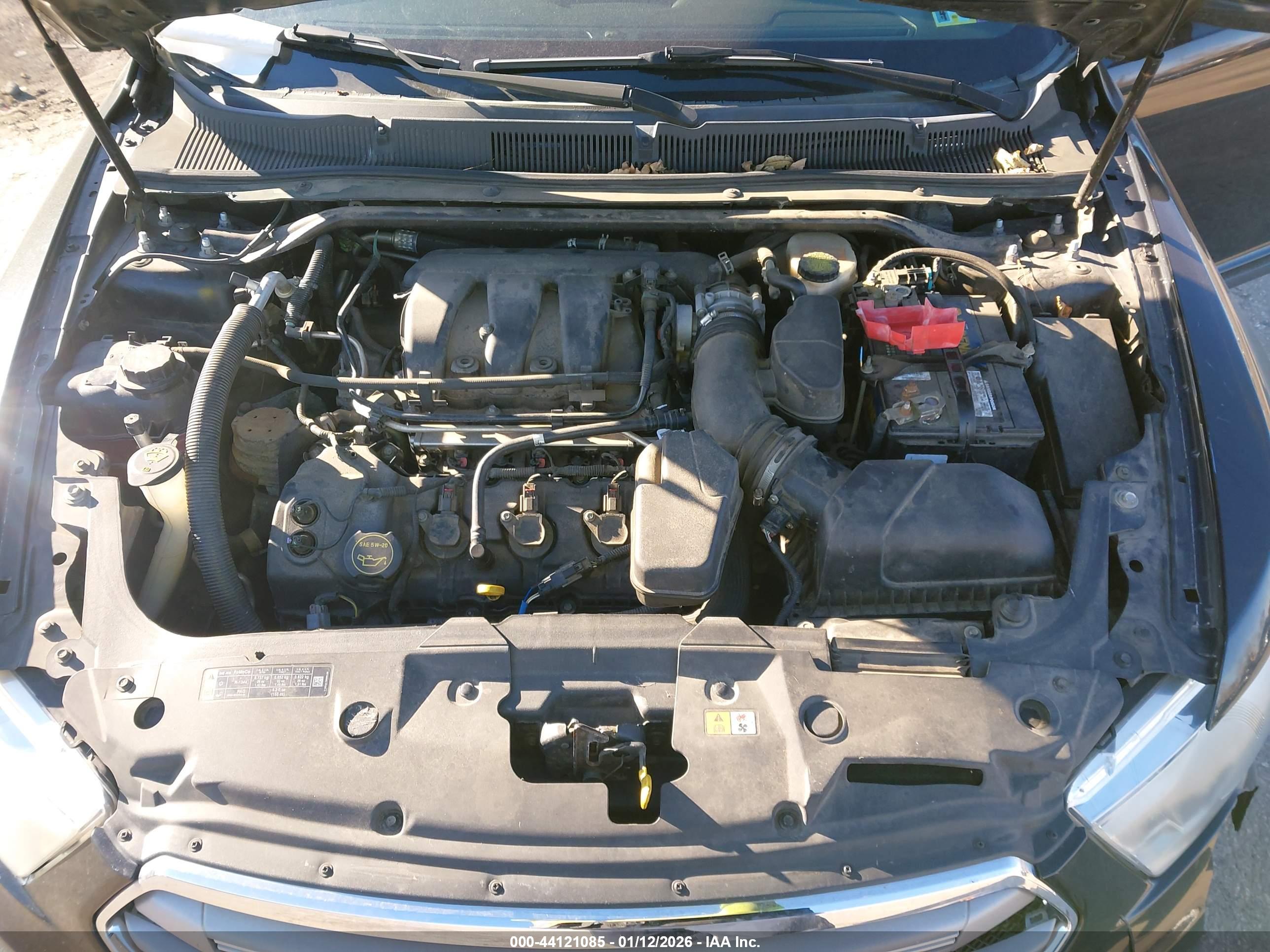 FORD TAURUS image 10