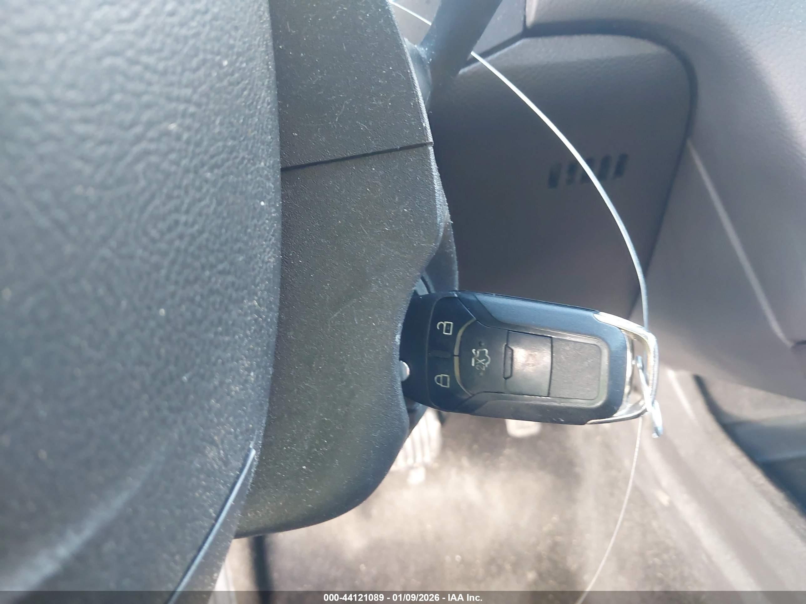 FORD FUSION image 11