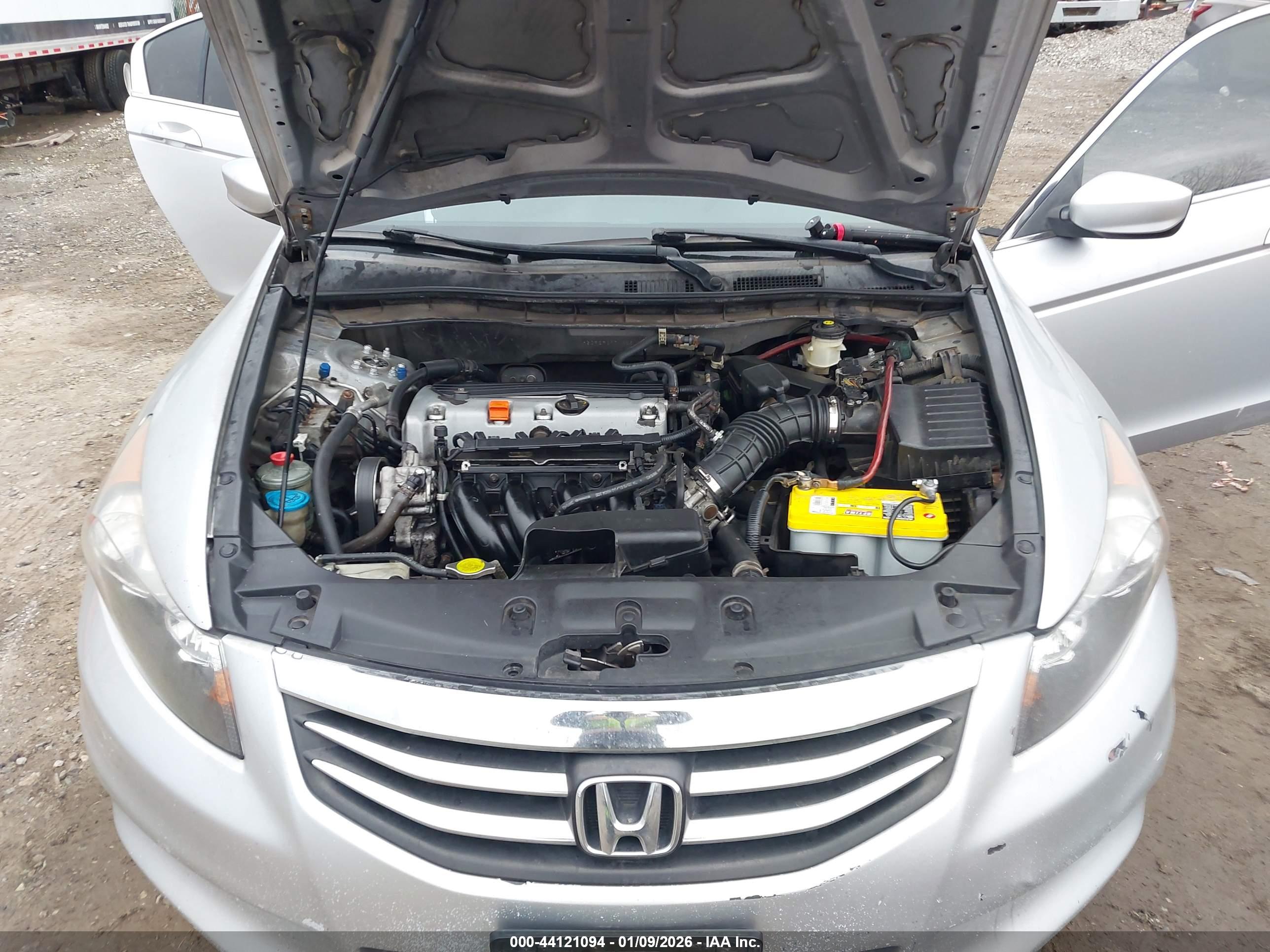 HONDA ACCORD image 10