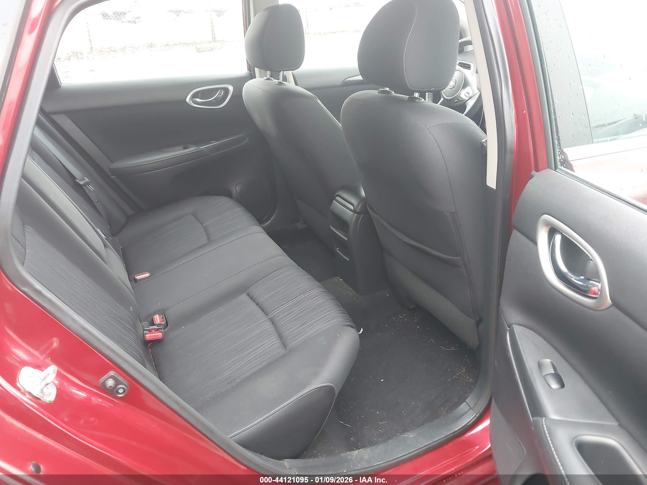 NISSAN SENTRA image 8