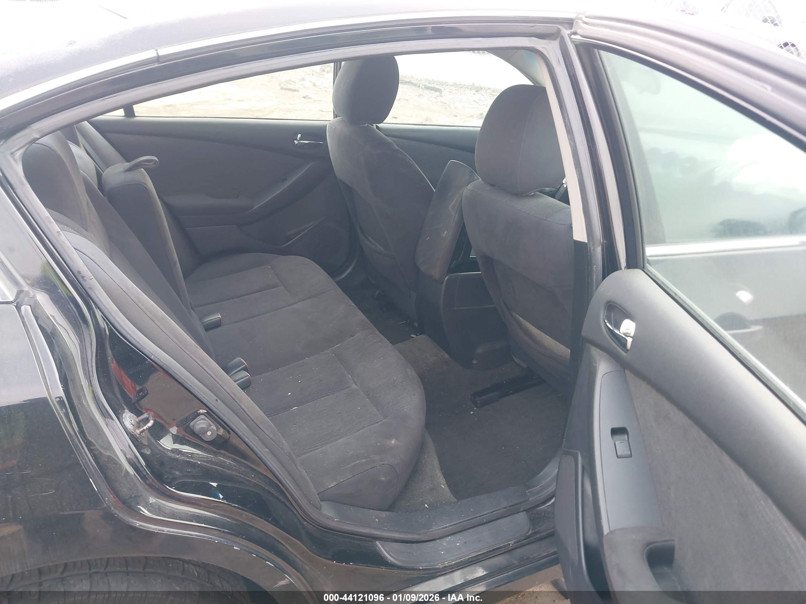 NISSAN ALTIMA image 8