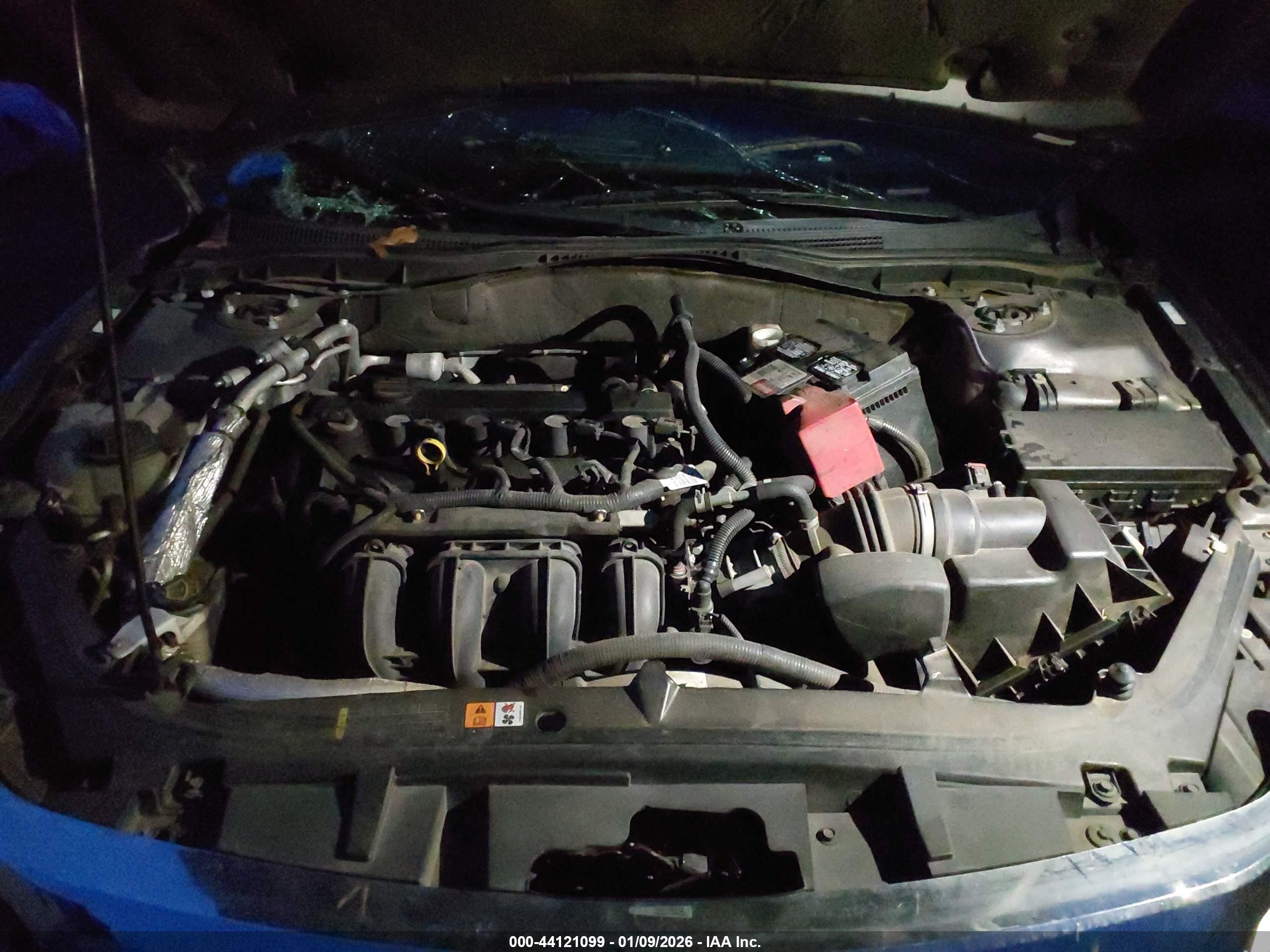 FORD FUSION image 10