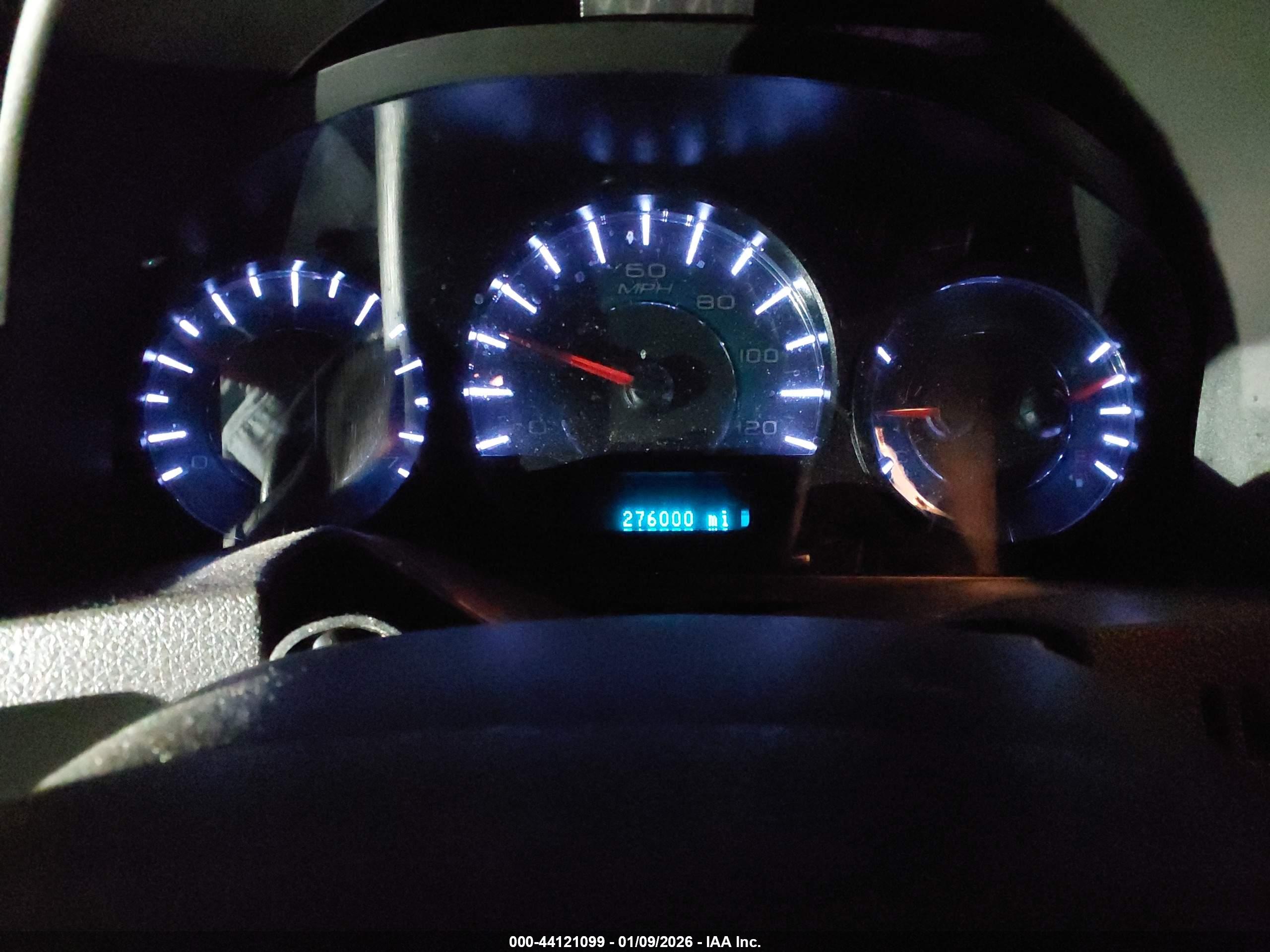 FORD FUSION image 7