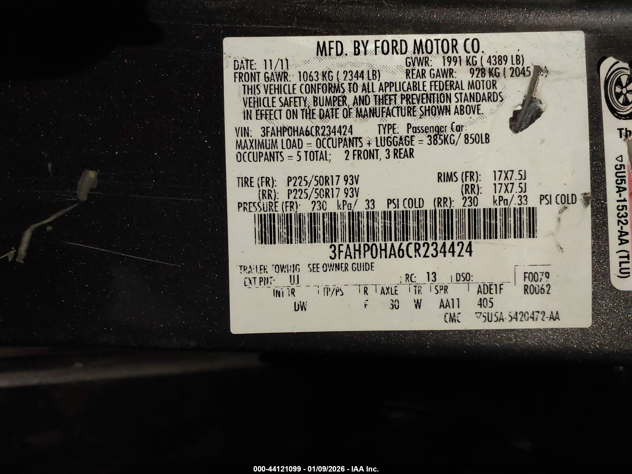 FORD FUSION image 9