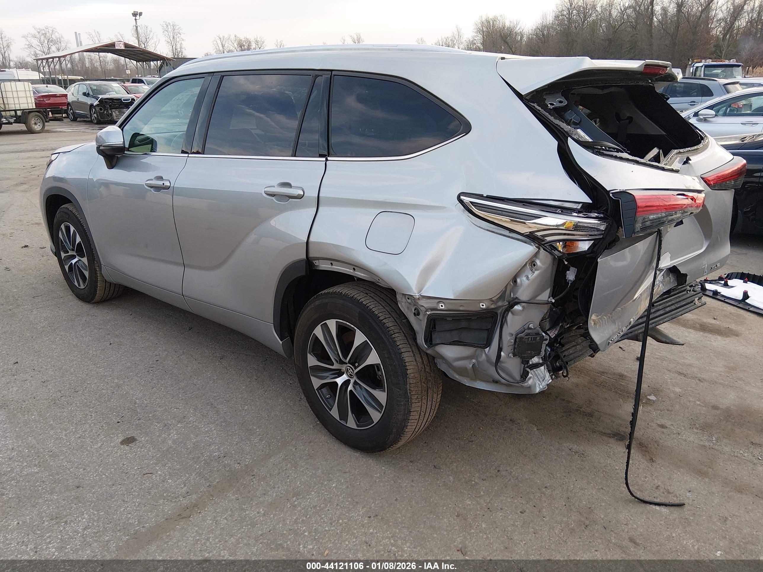 TOYOTA HIGHLANDER image 3