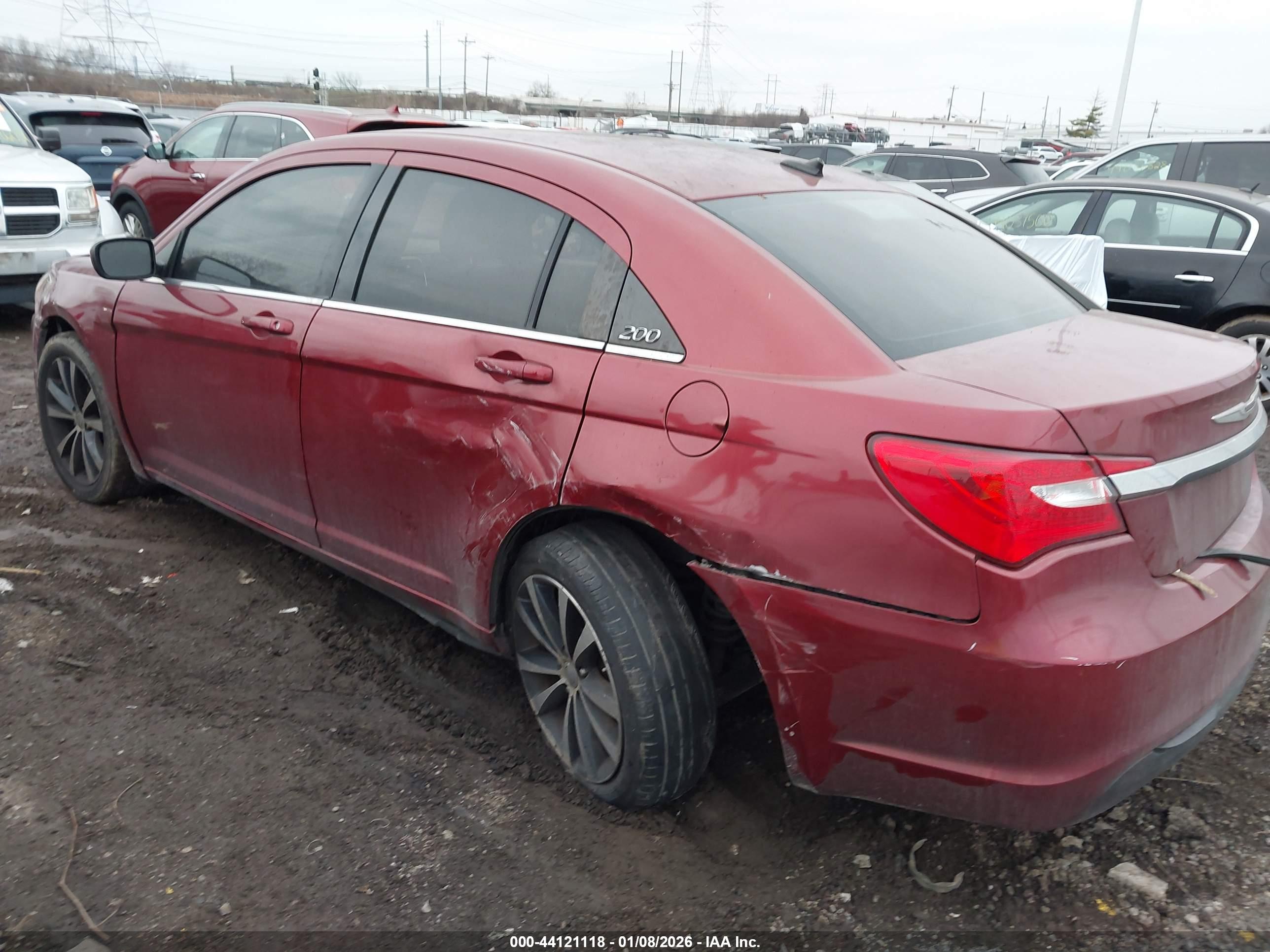 CHRYSLER 200 image 6