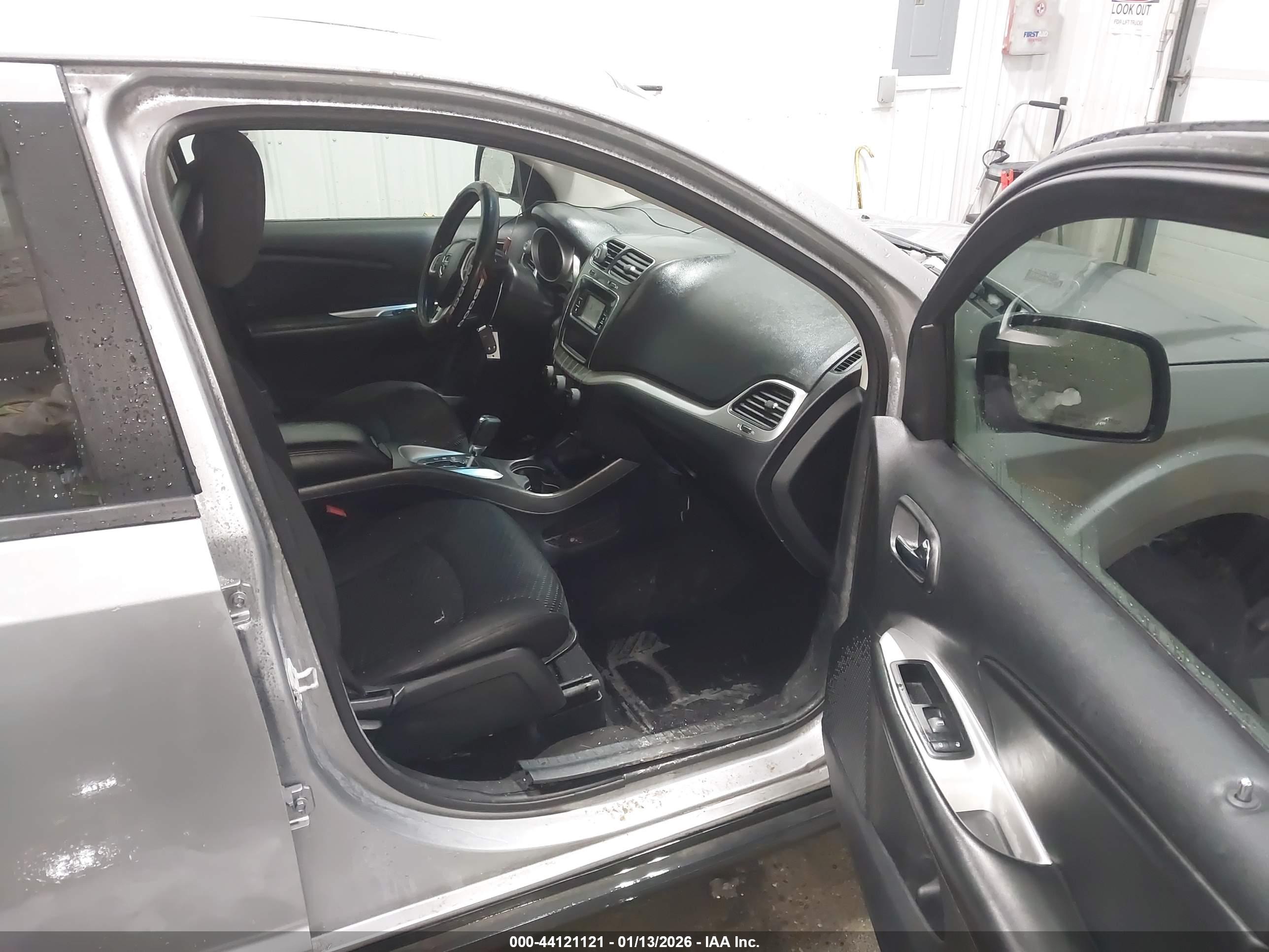 DODGE JOURNEY image 5