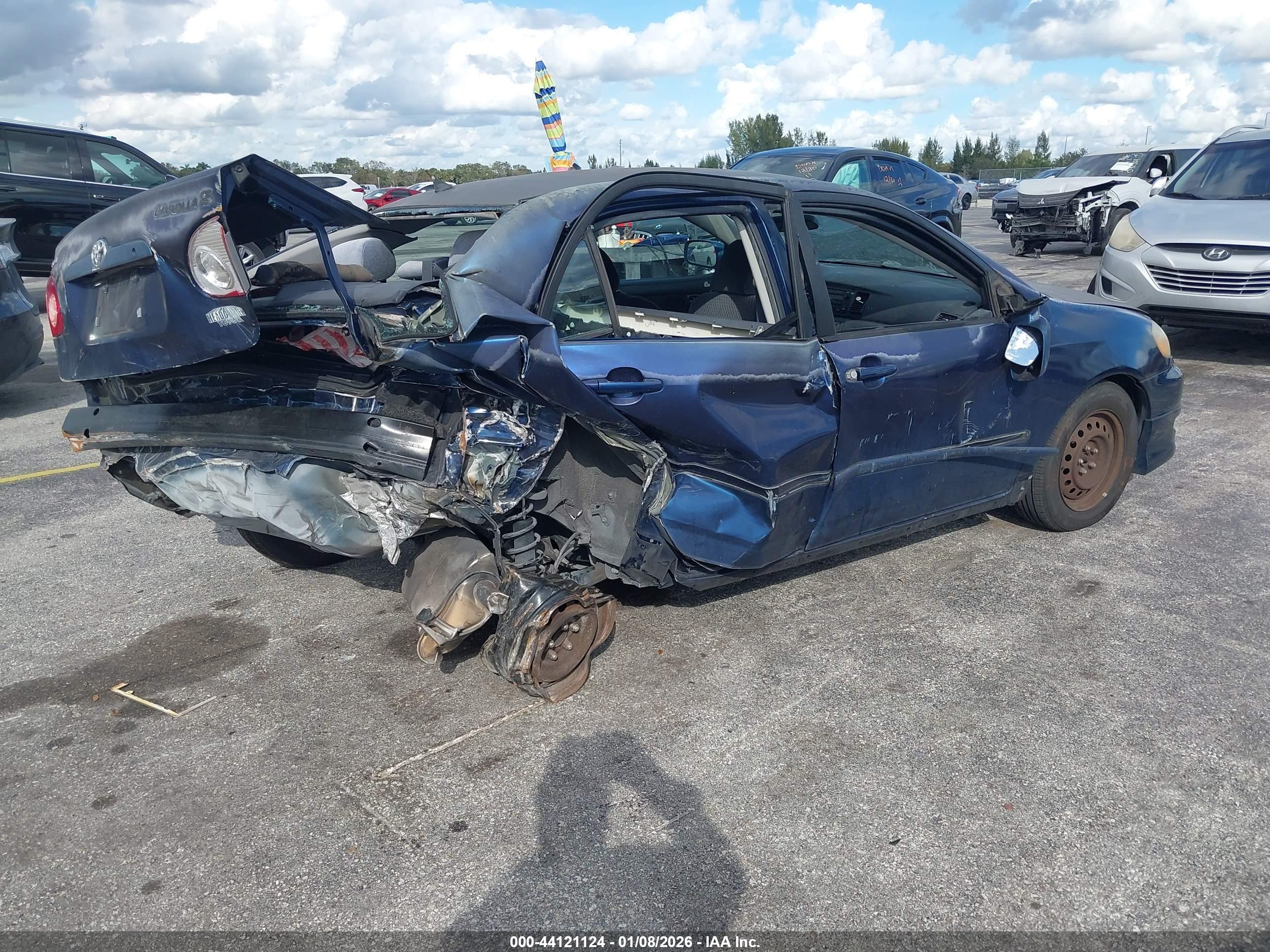 TOYOTA COROLLA image 4