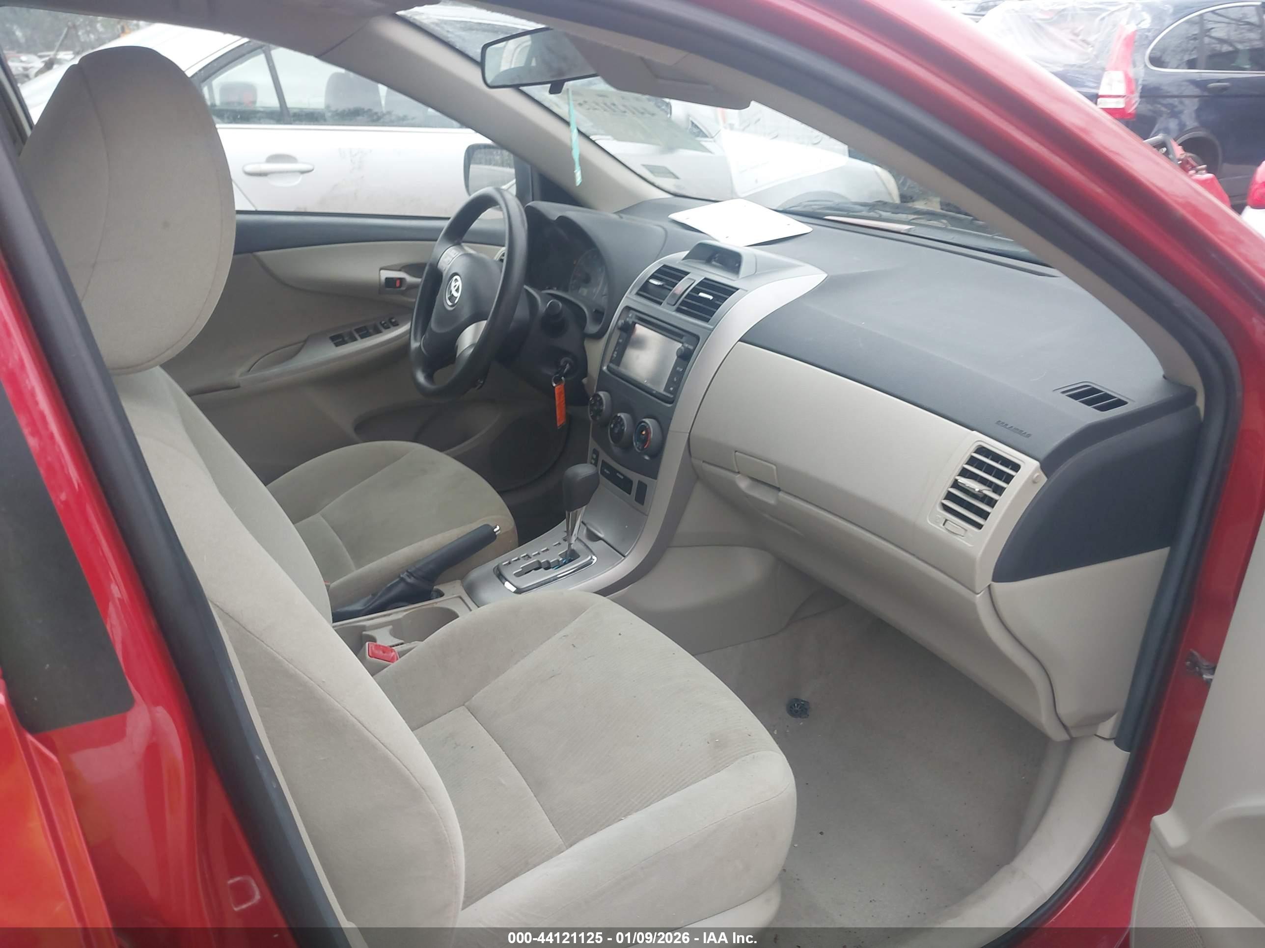 TOYOTA COROLLA image 5