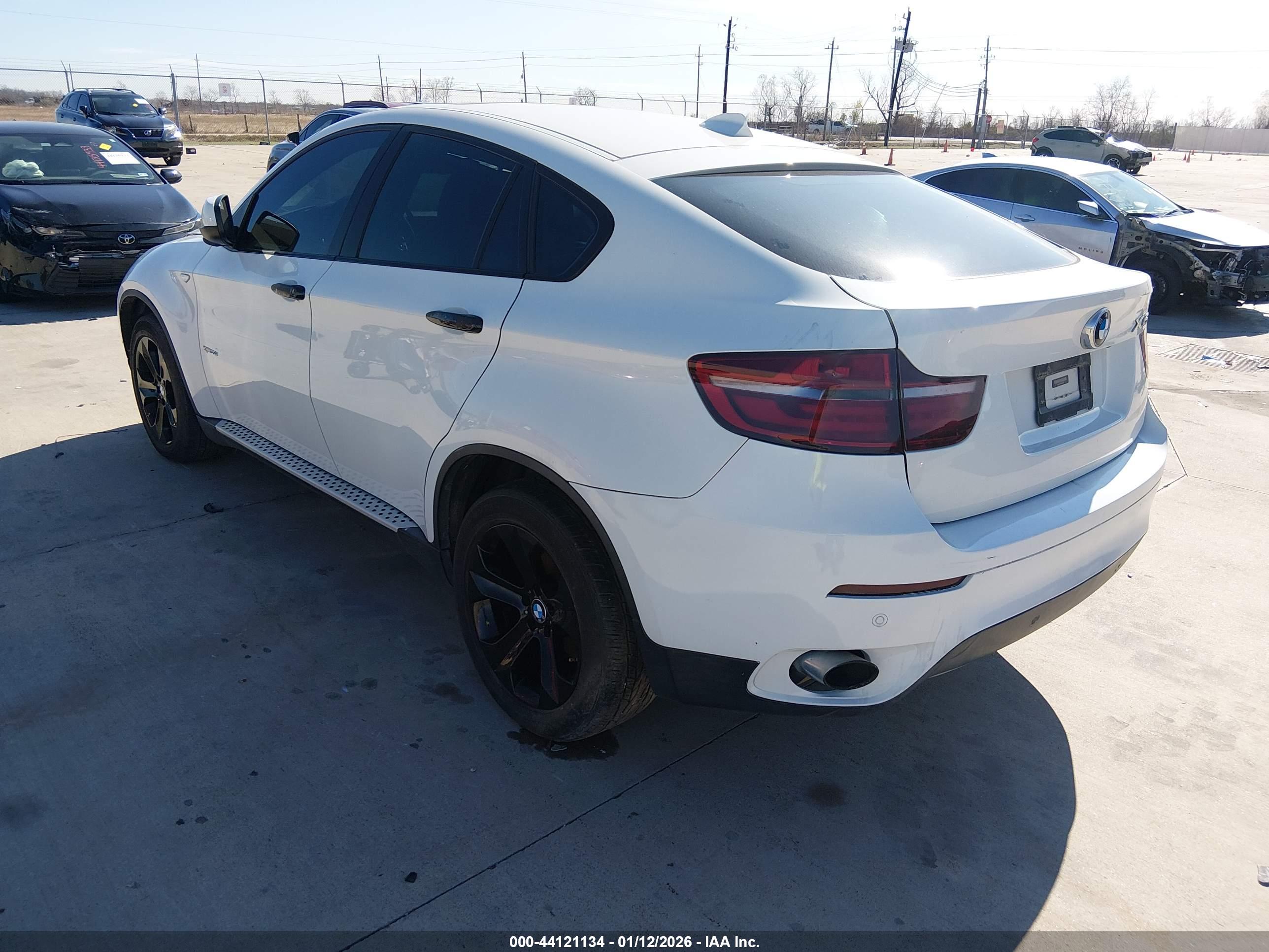 BMW X6 image 3