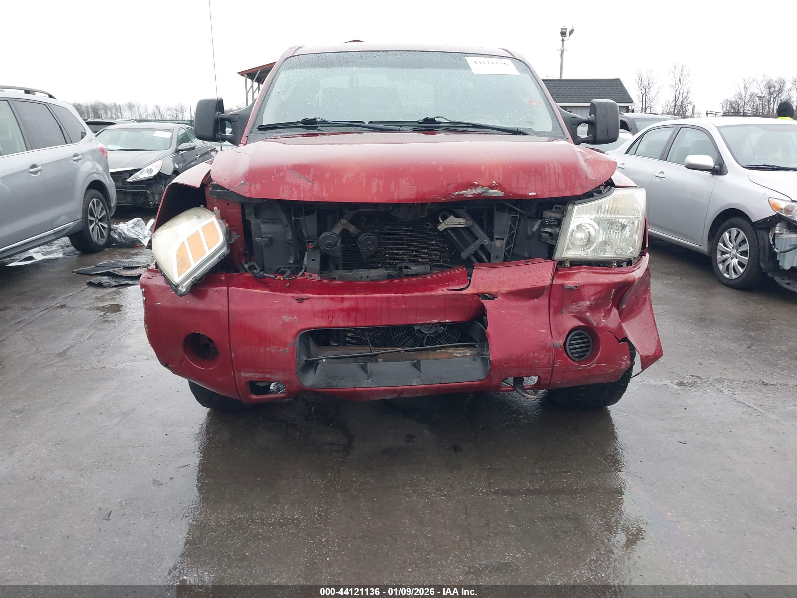 NISSAN TITAN image 6