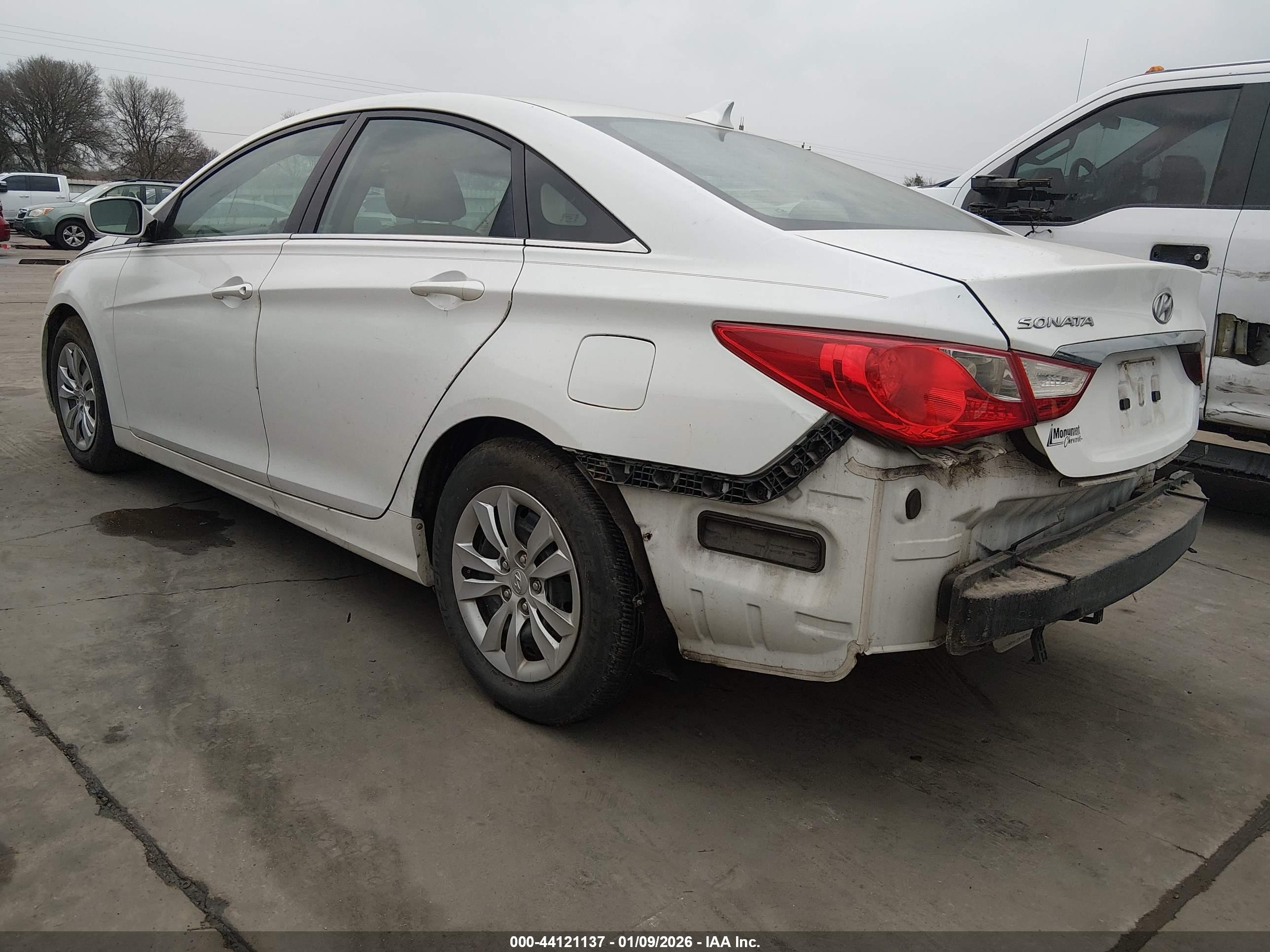 HYUNDAI SONATA image 3
