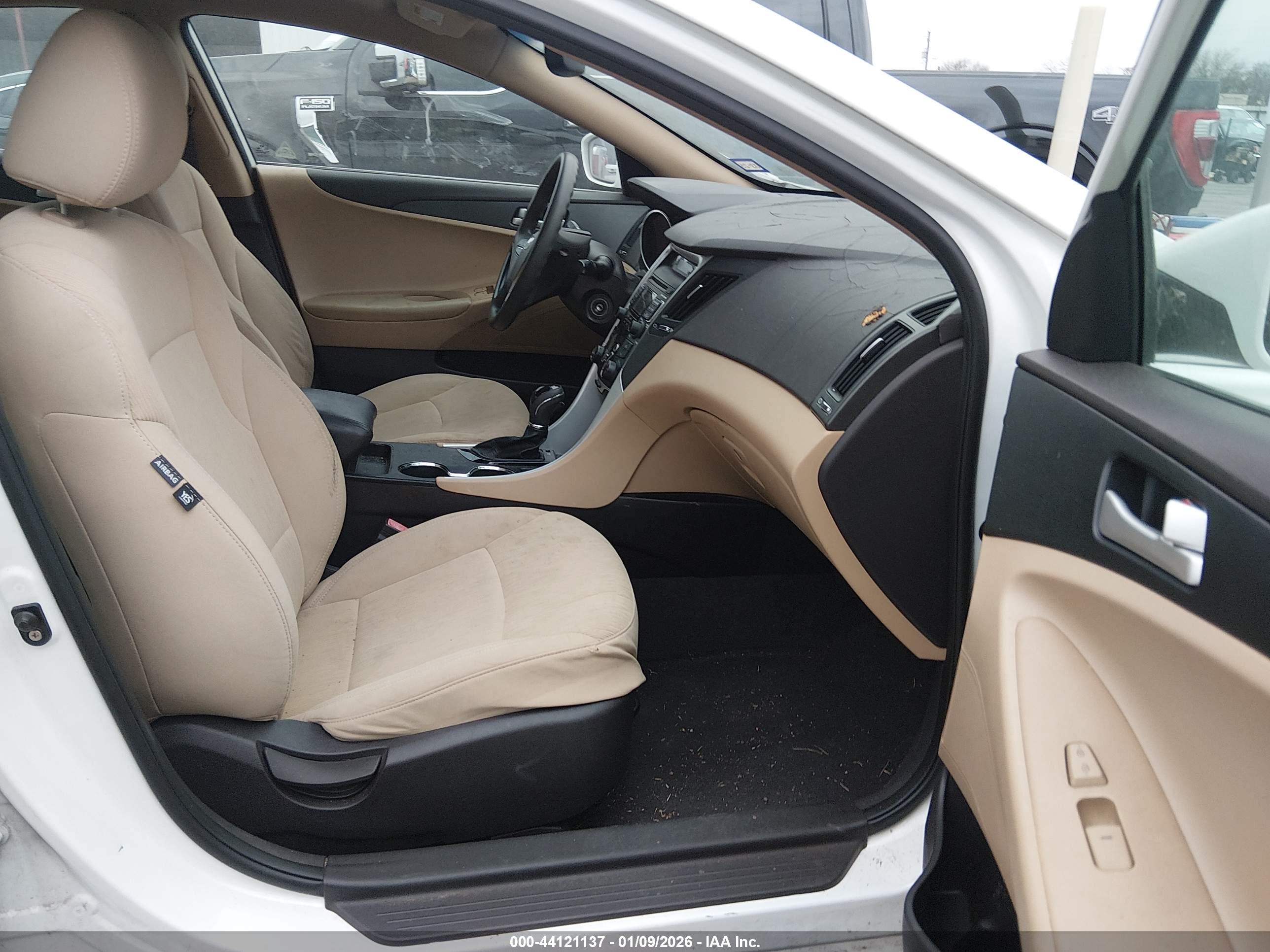 HYUNDAI SONATA image 5