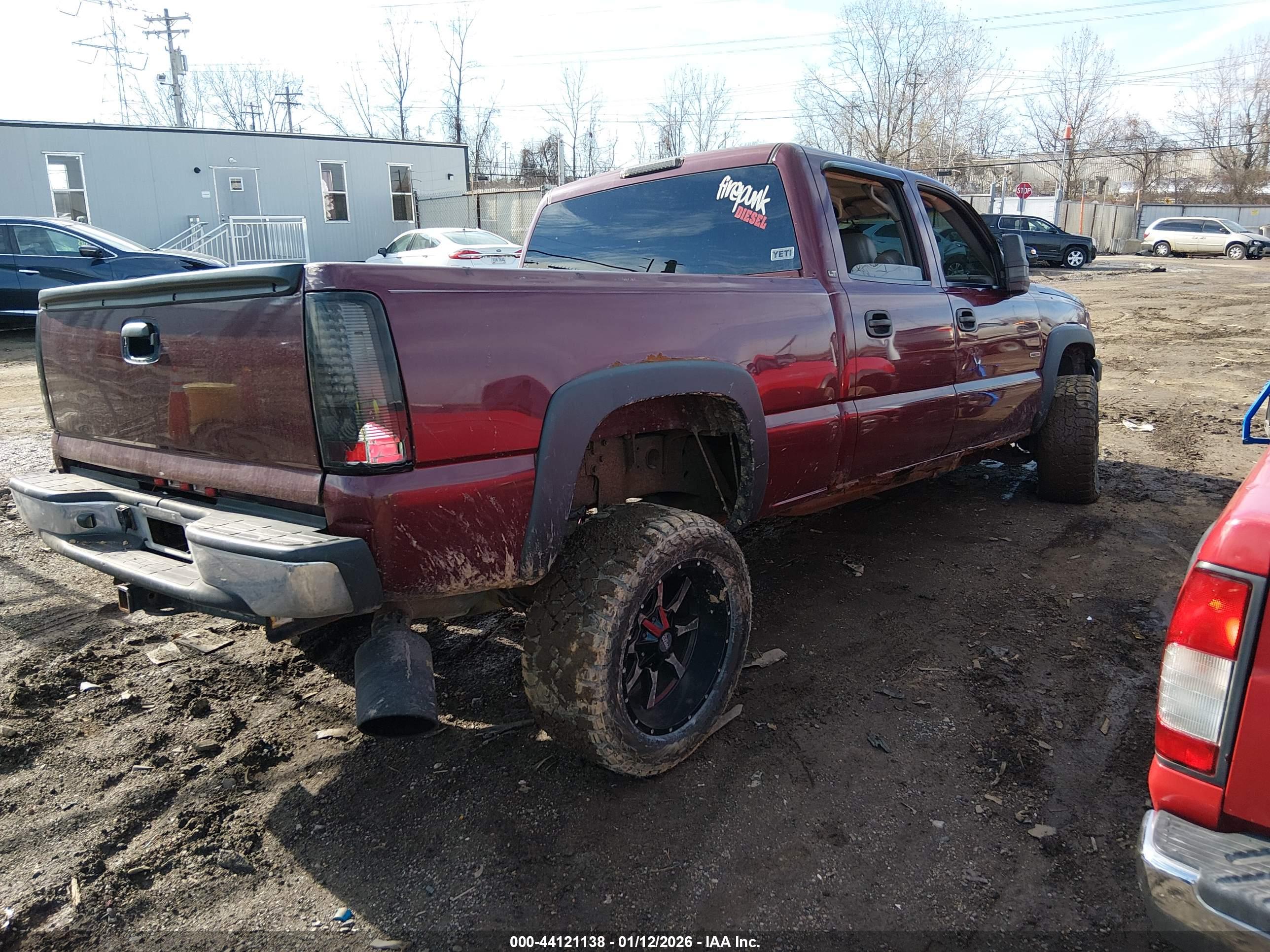 CHEVROLET SILVERADO image 4