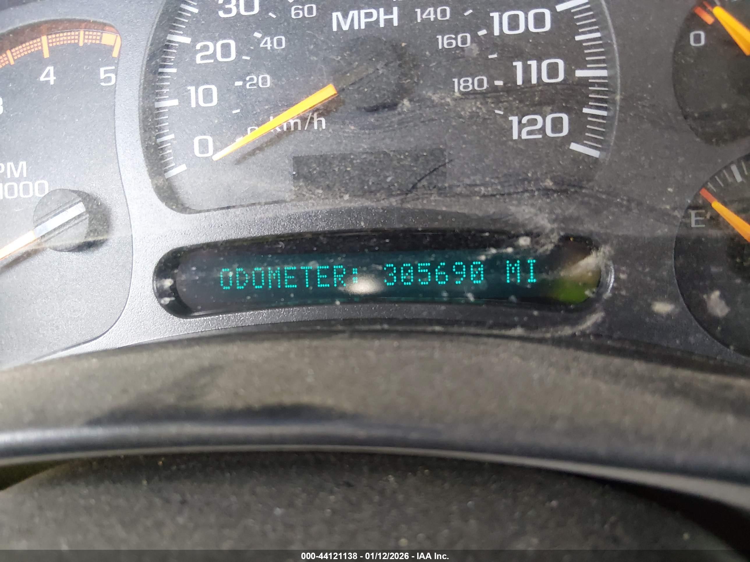 CHEVROLET SILVERADO image 7