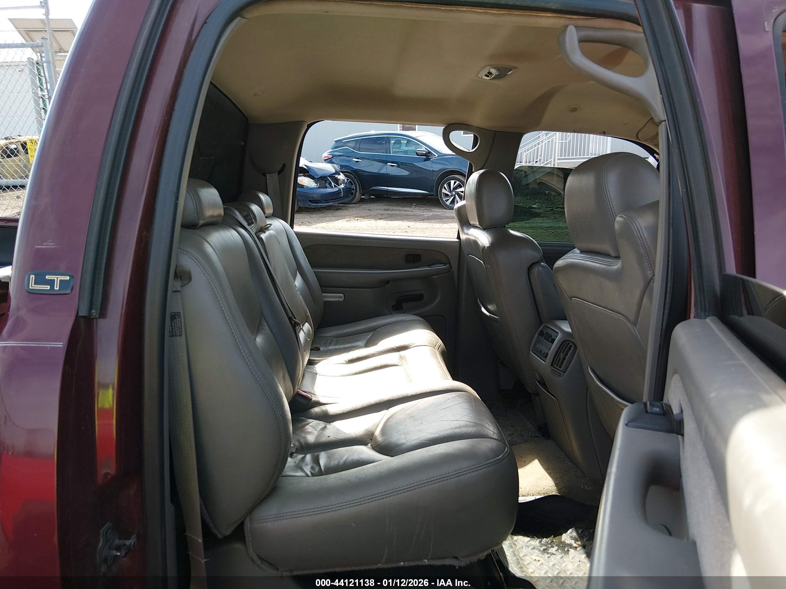 CHEVROLET SILVERADO image 8