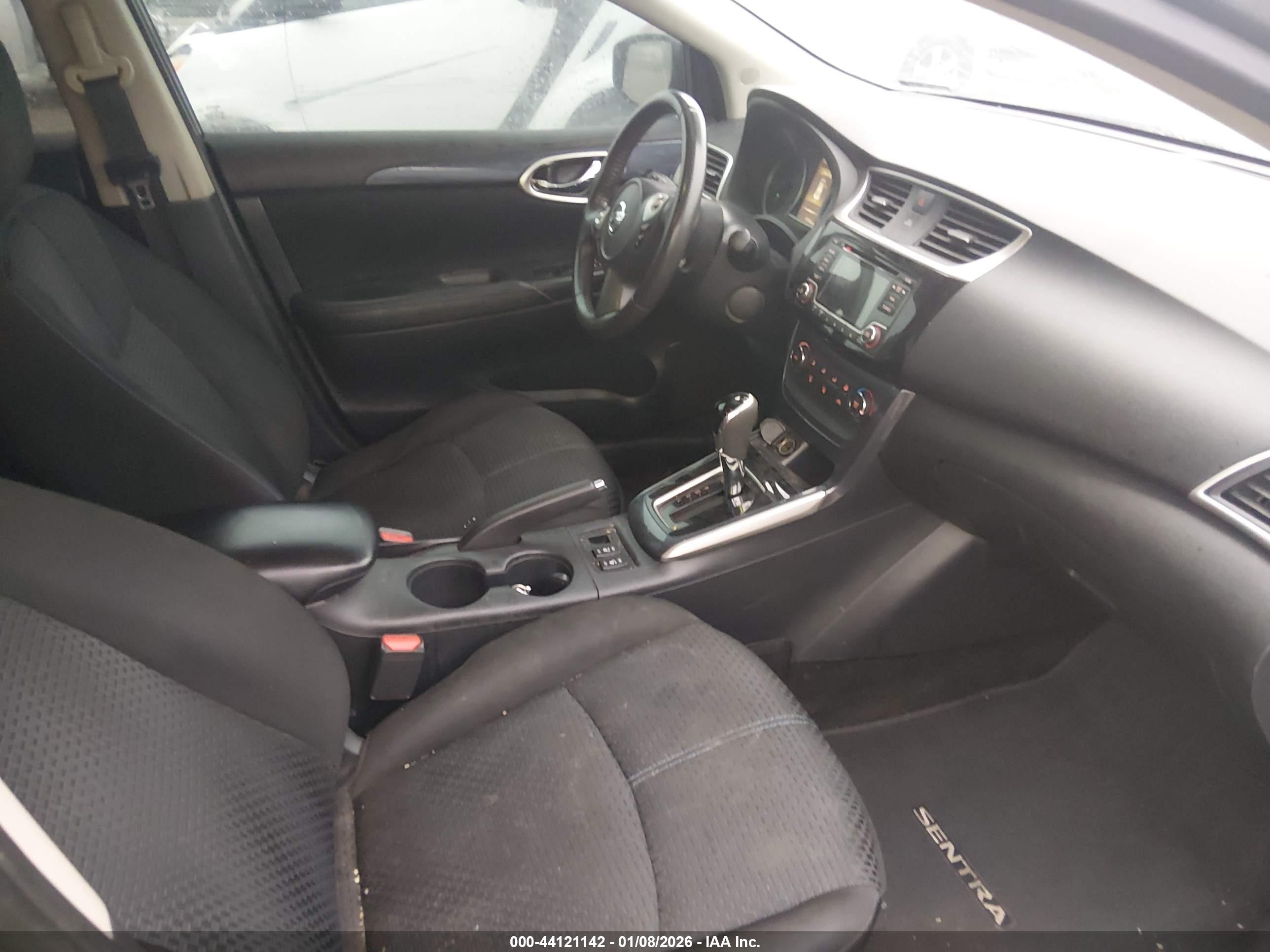 NISSAN SENTRA image 5