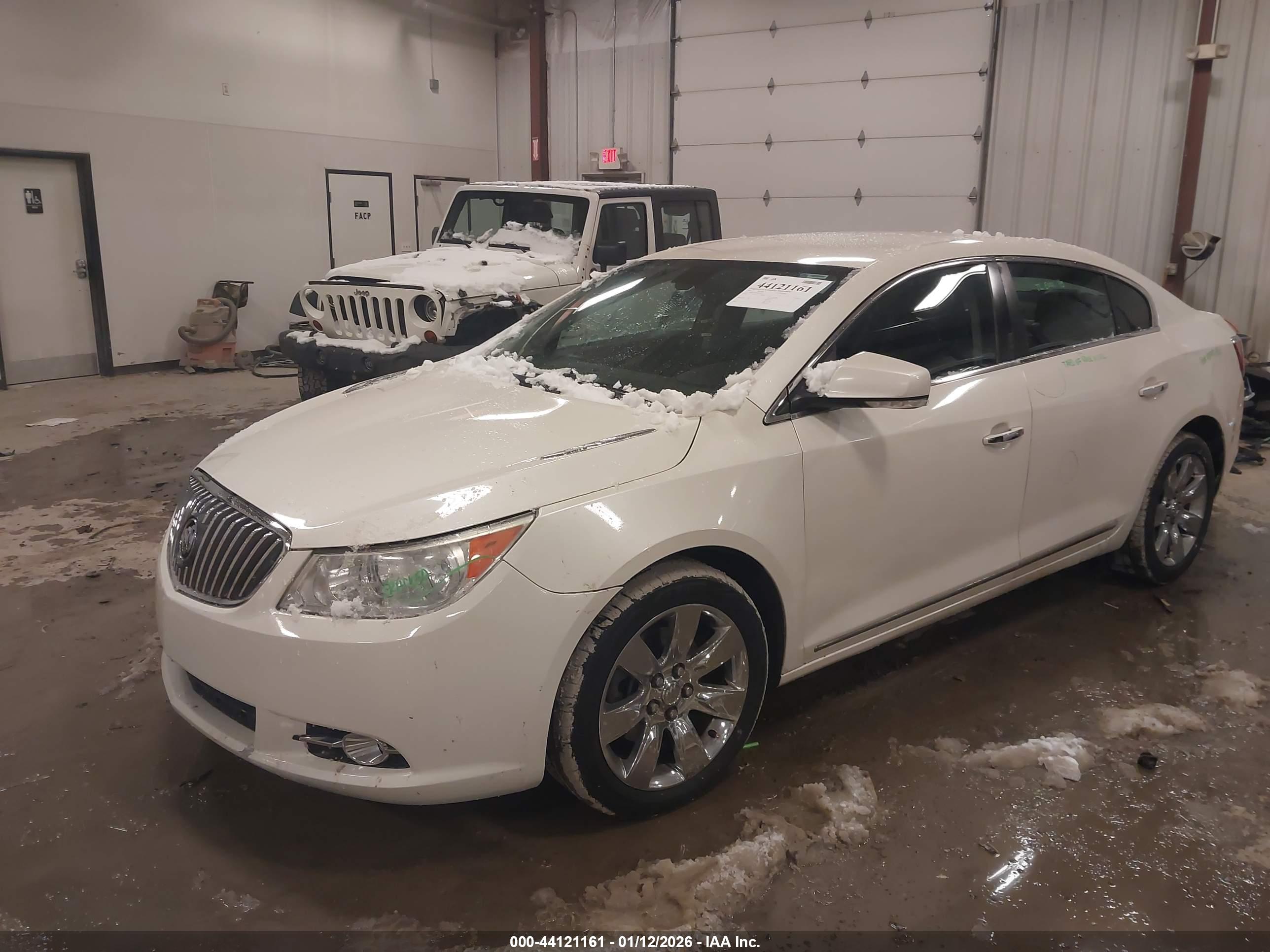 BUICK LACROSSE image 2