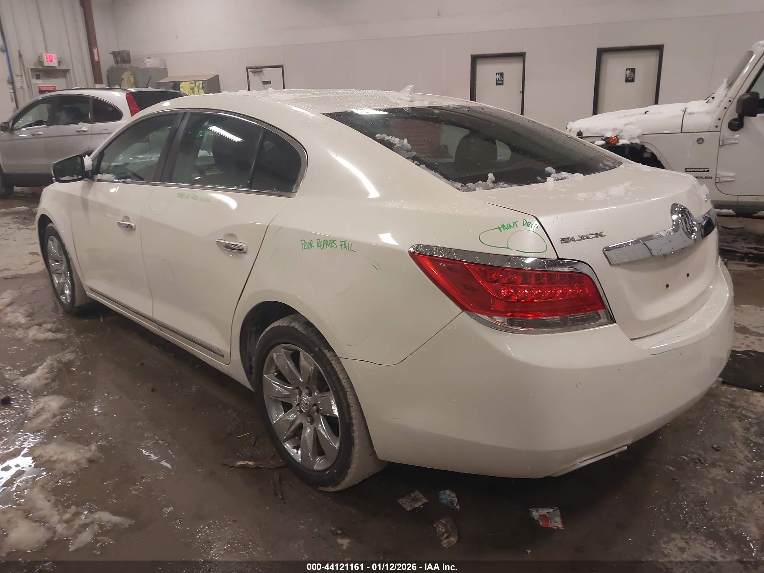 BUICK LACROSSE image 3