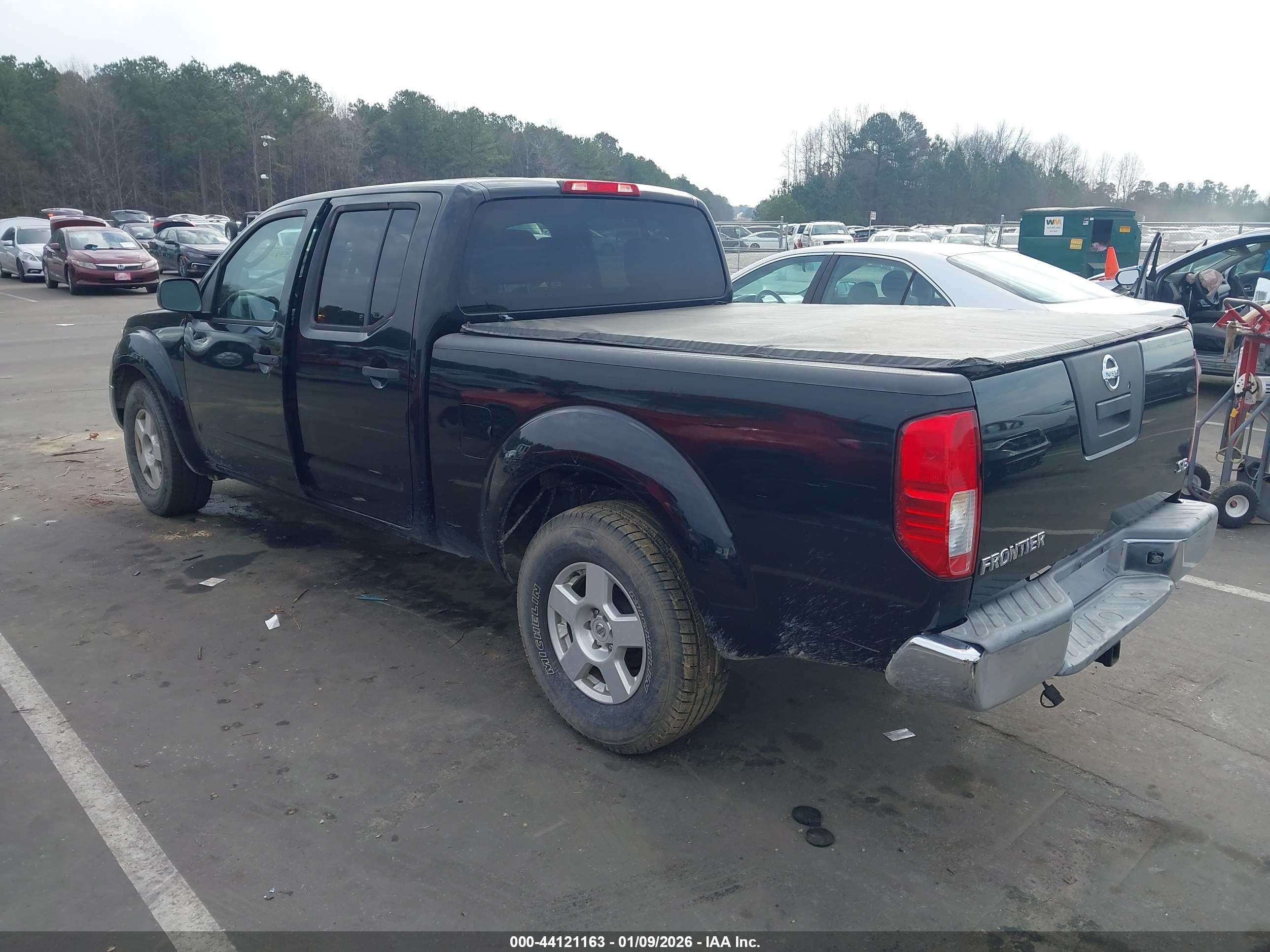 NISSAN FRONTIER image 3