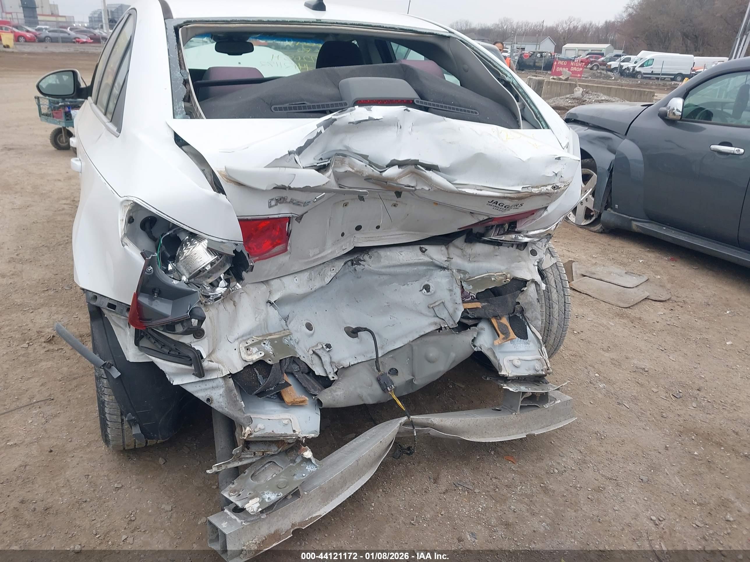 CHEVROLET CRUZE image 6