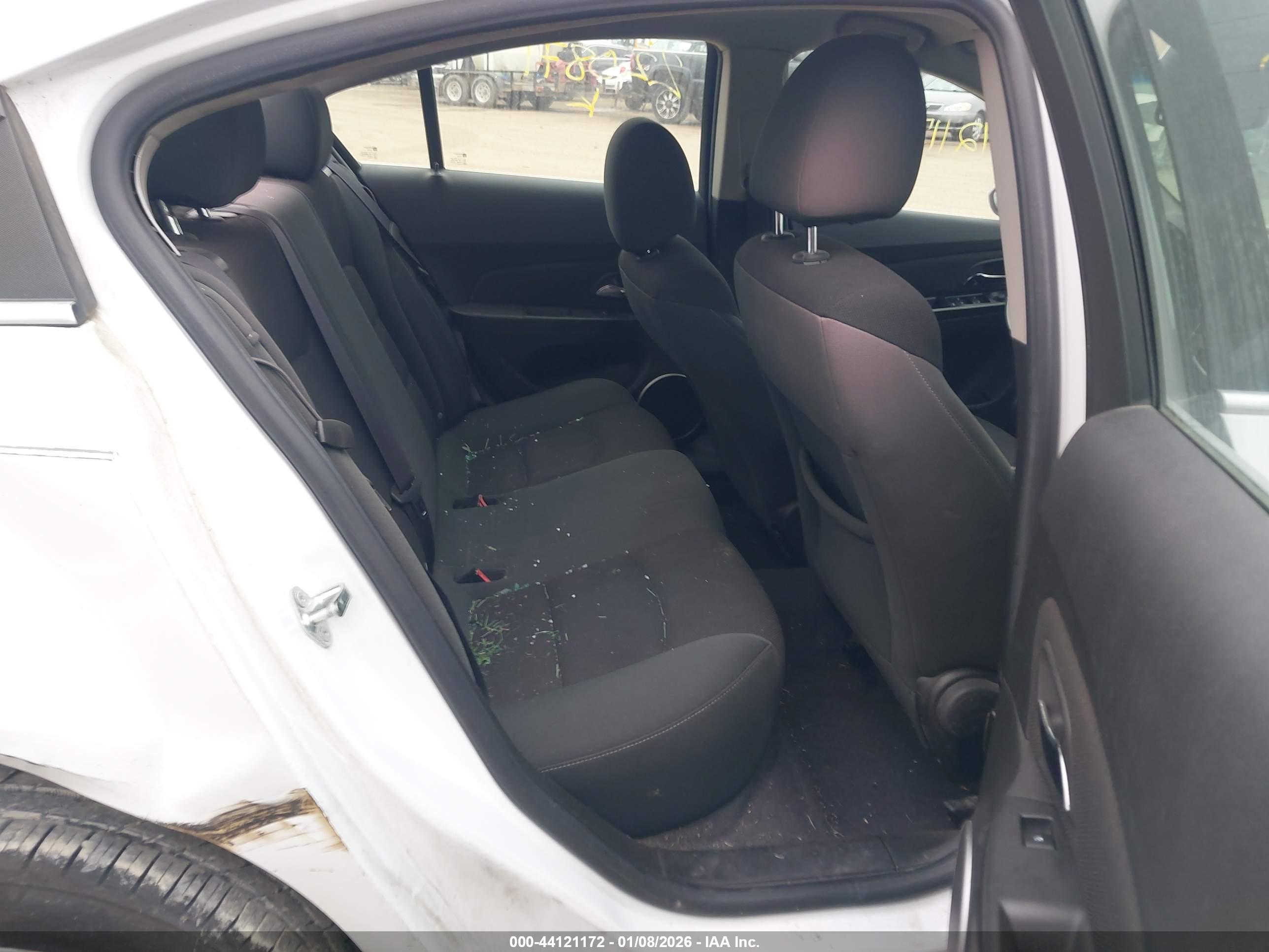 CHEVROLET CRUZE image 8