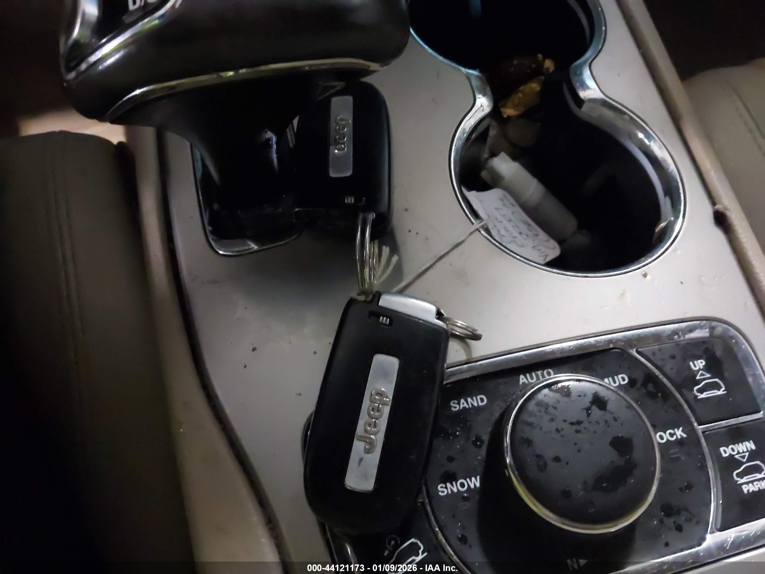 JEEP GRAND image 11