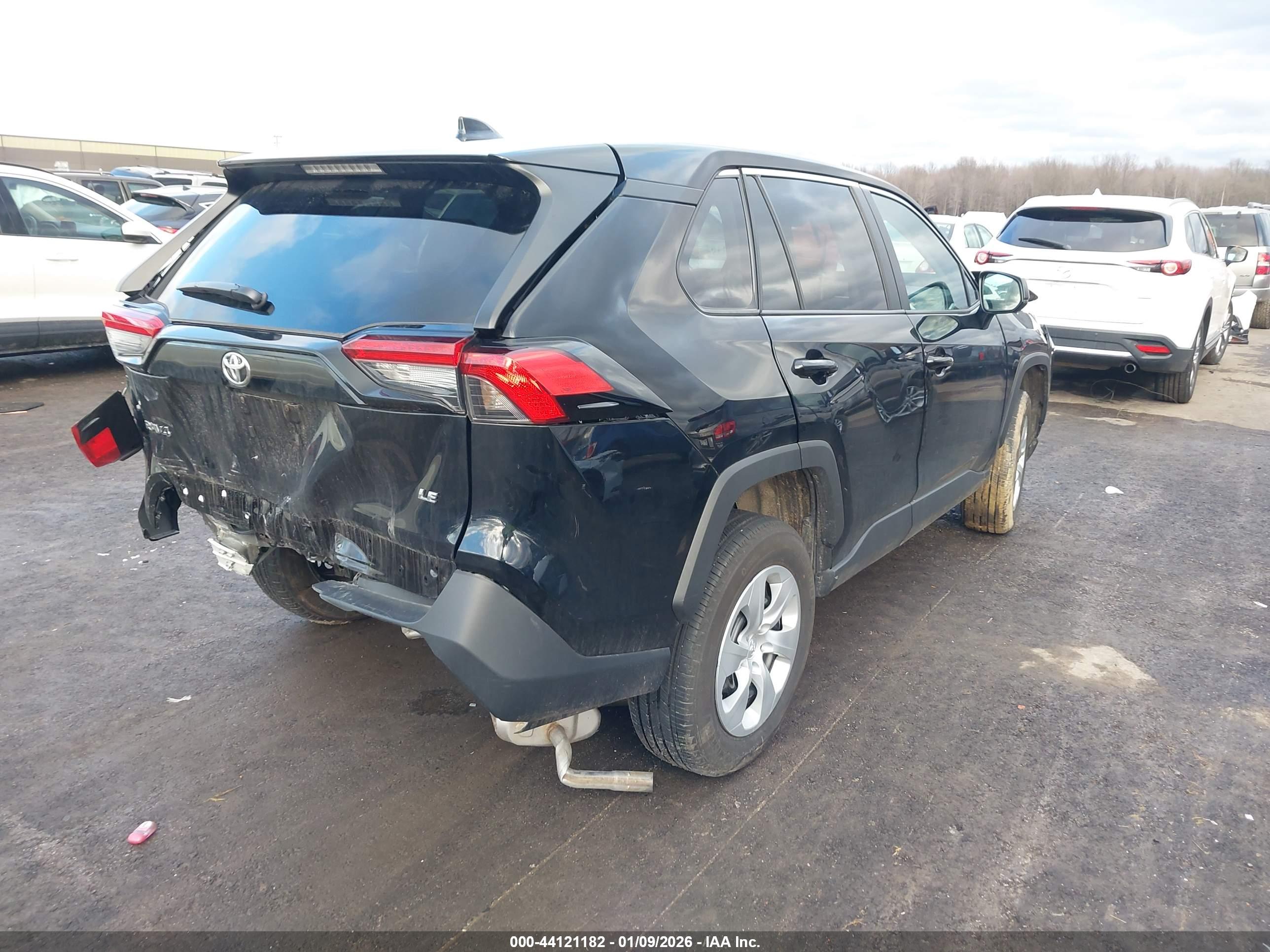 TOYOTA RAV4 image 4