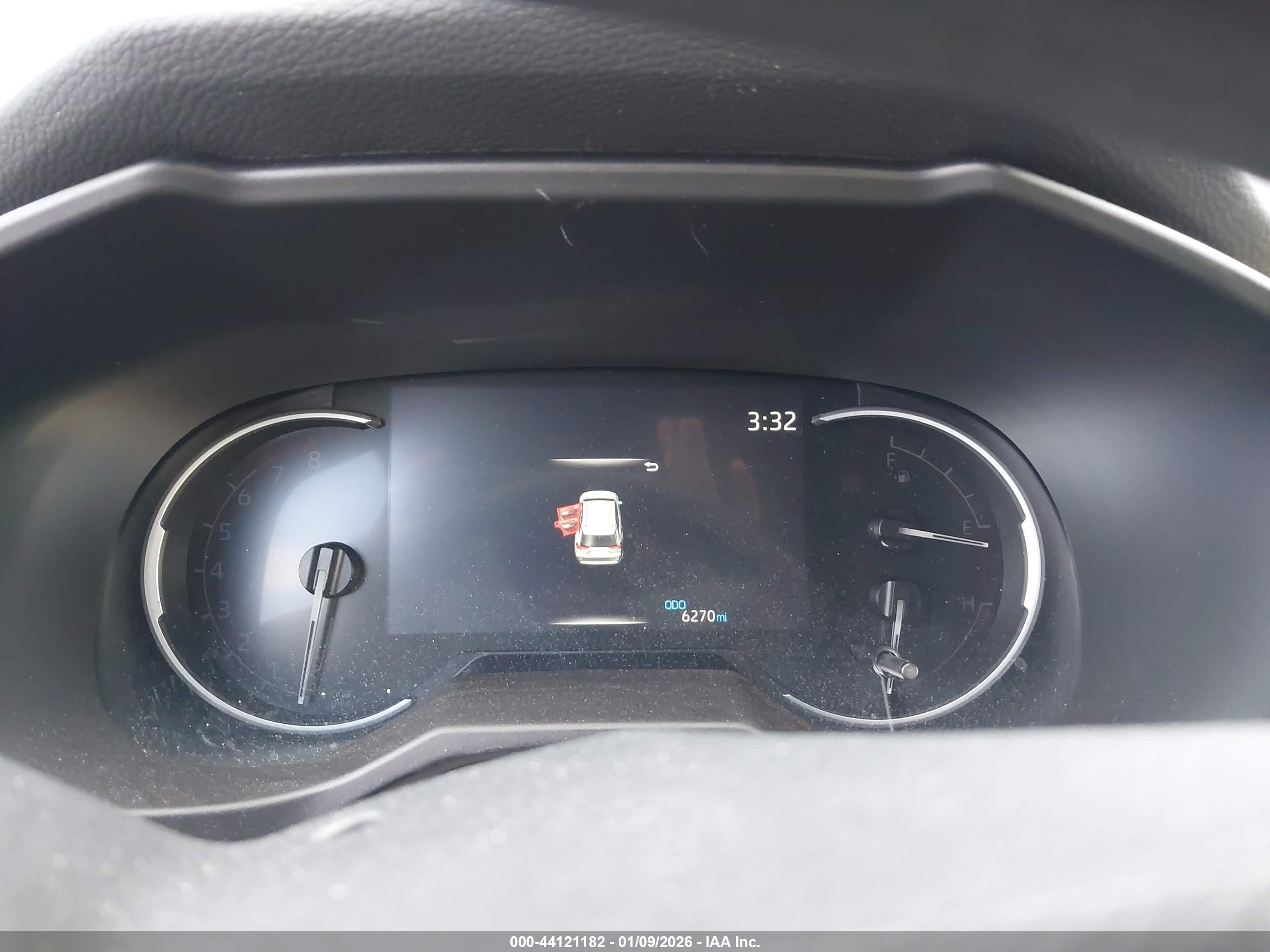 TOYOTA RAV4 image 7
