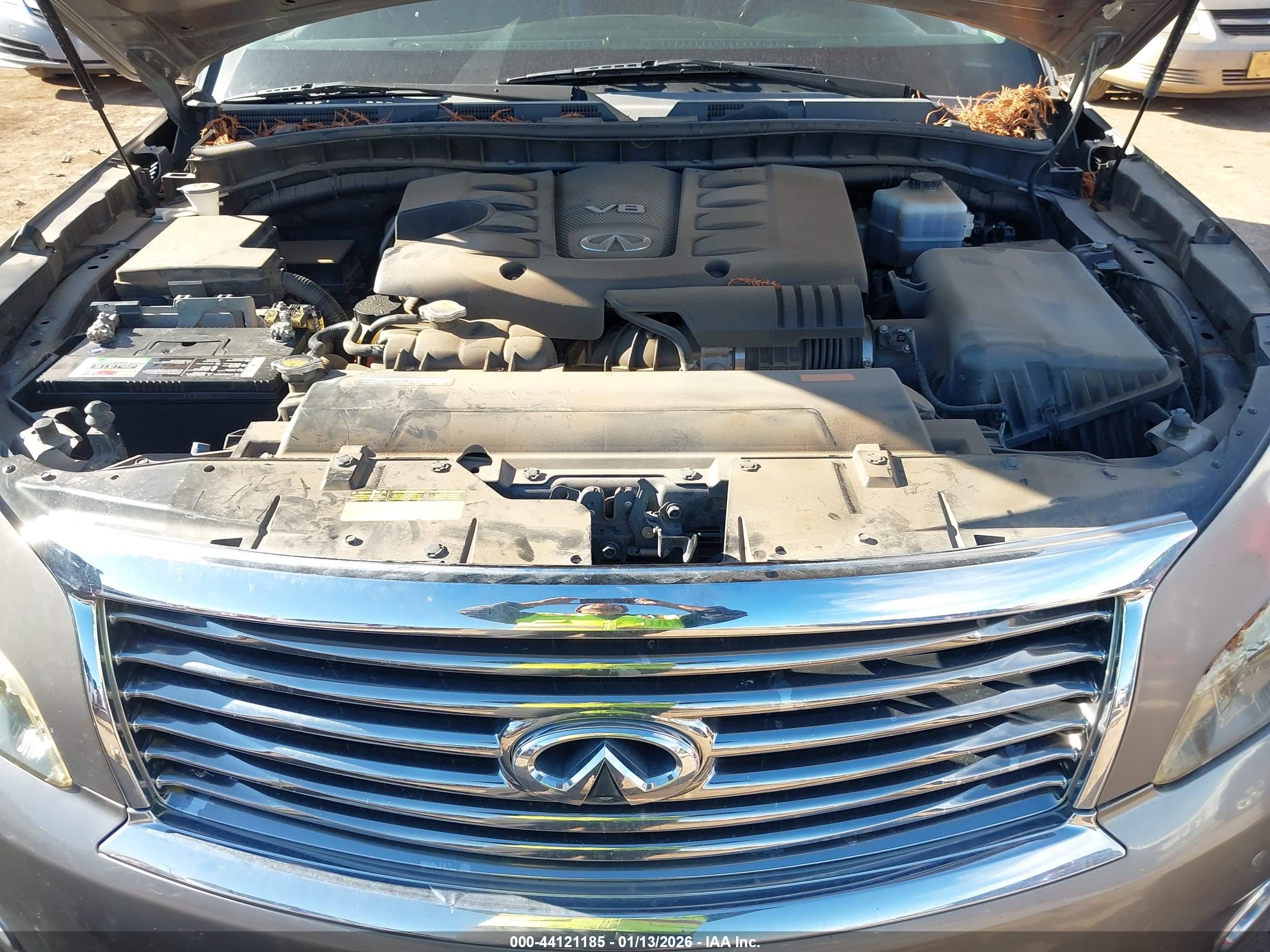 INFINITI QX56 image 10
