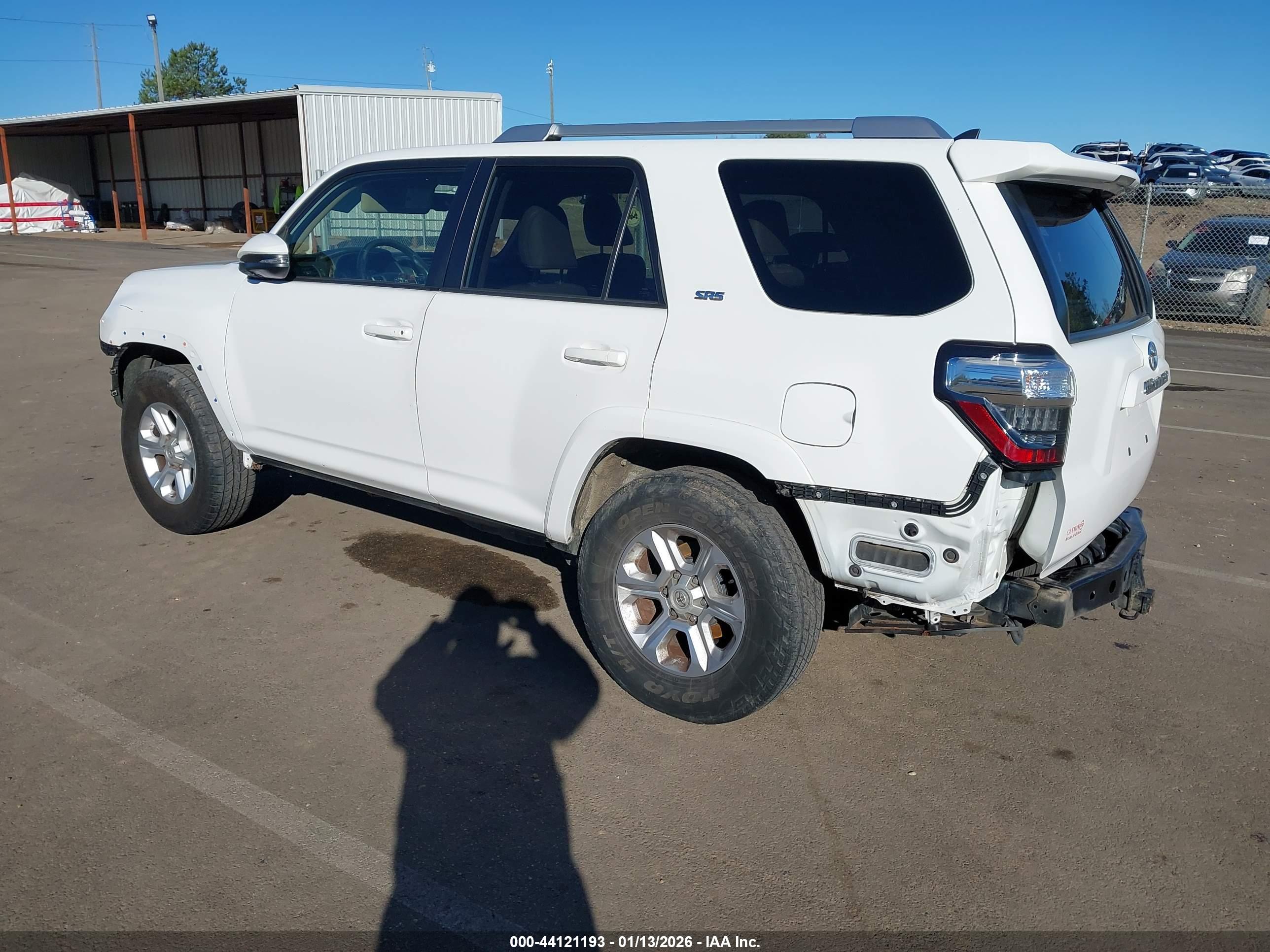 TOYOTA 4RUNNER image 3