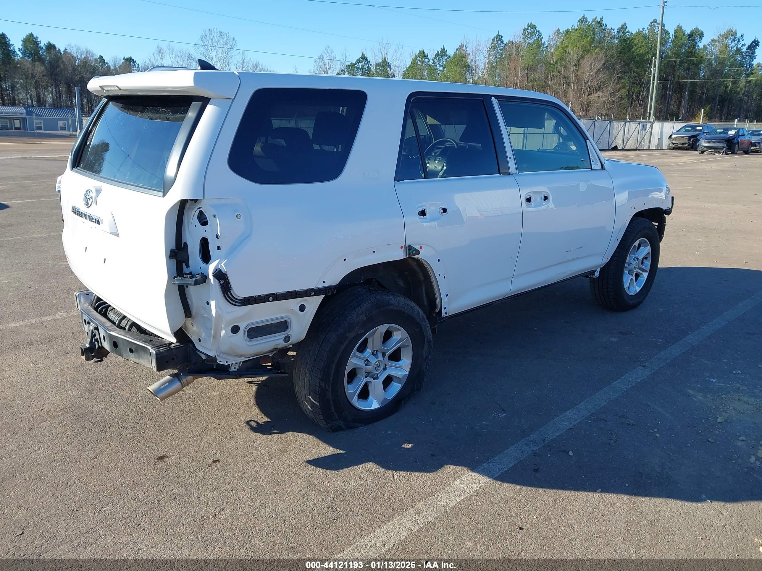 TOYOTA 4RUNNER image 4
