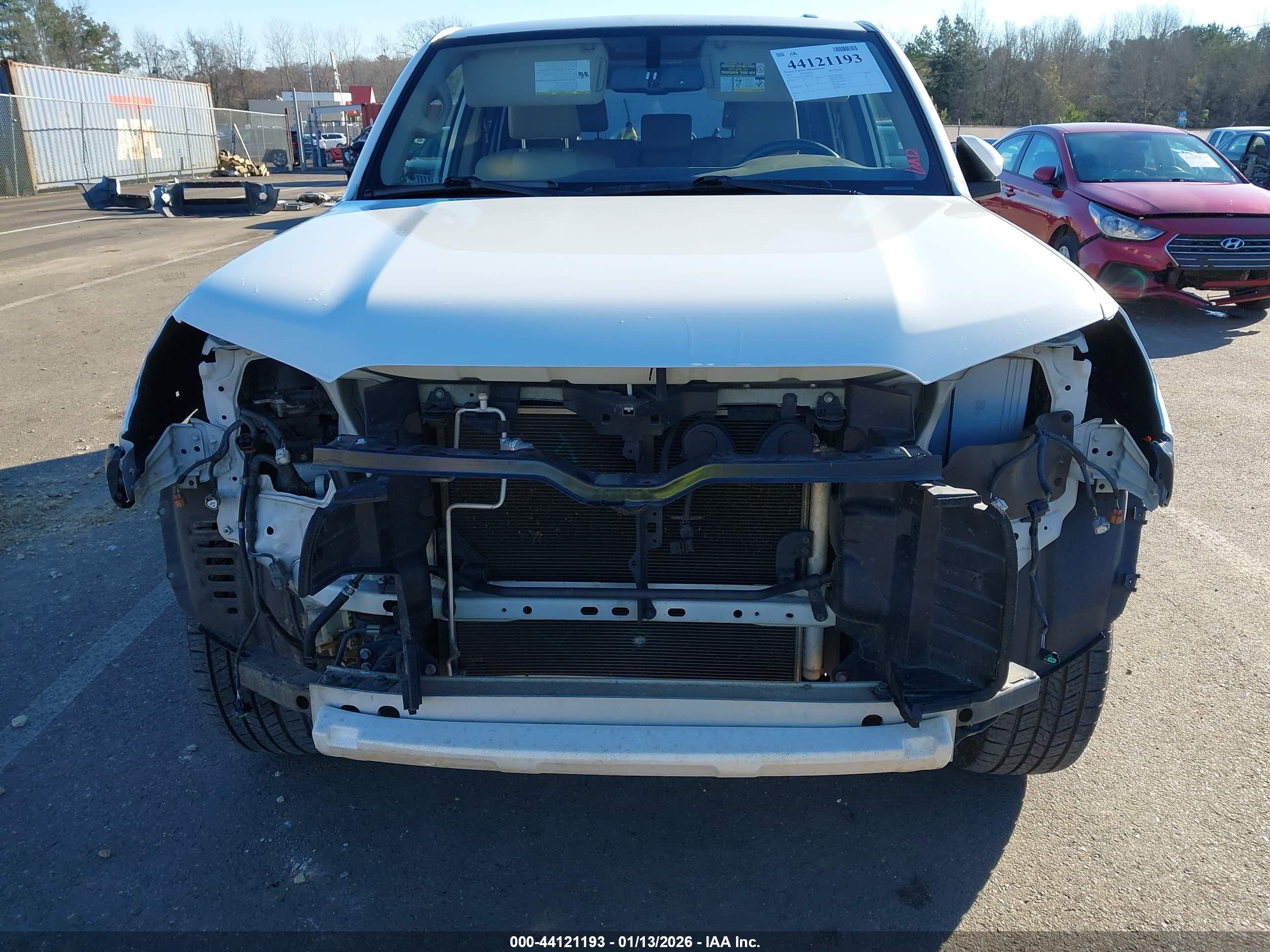 TOYOTA 4RUNNER image 6