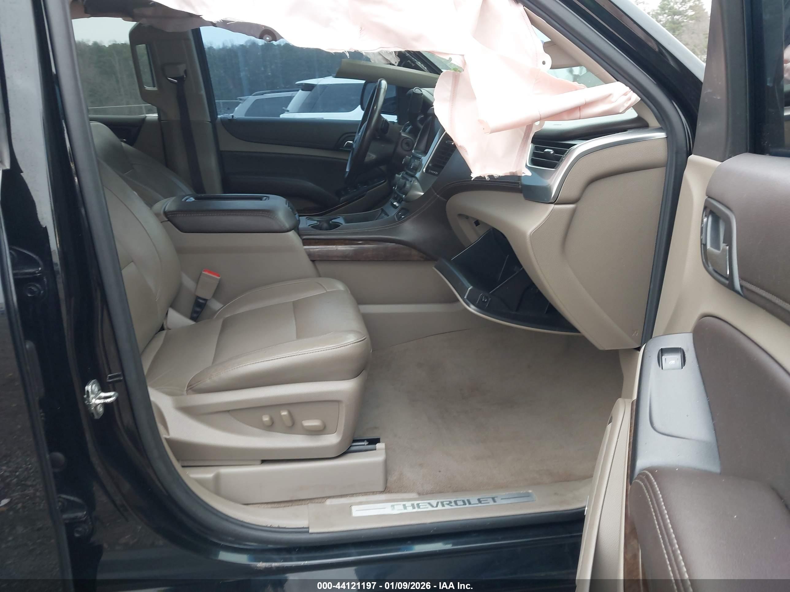 CHEVROLET TAHOE image 5
