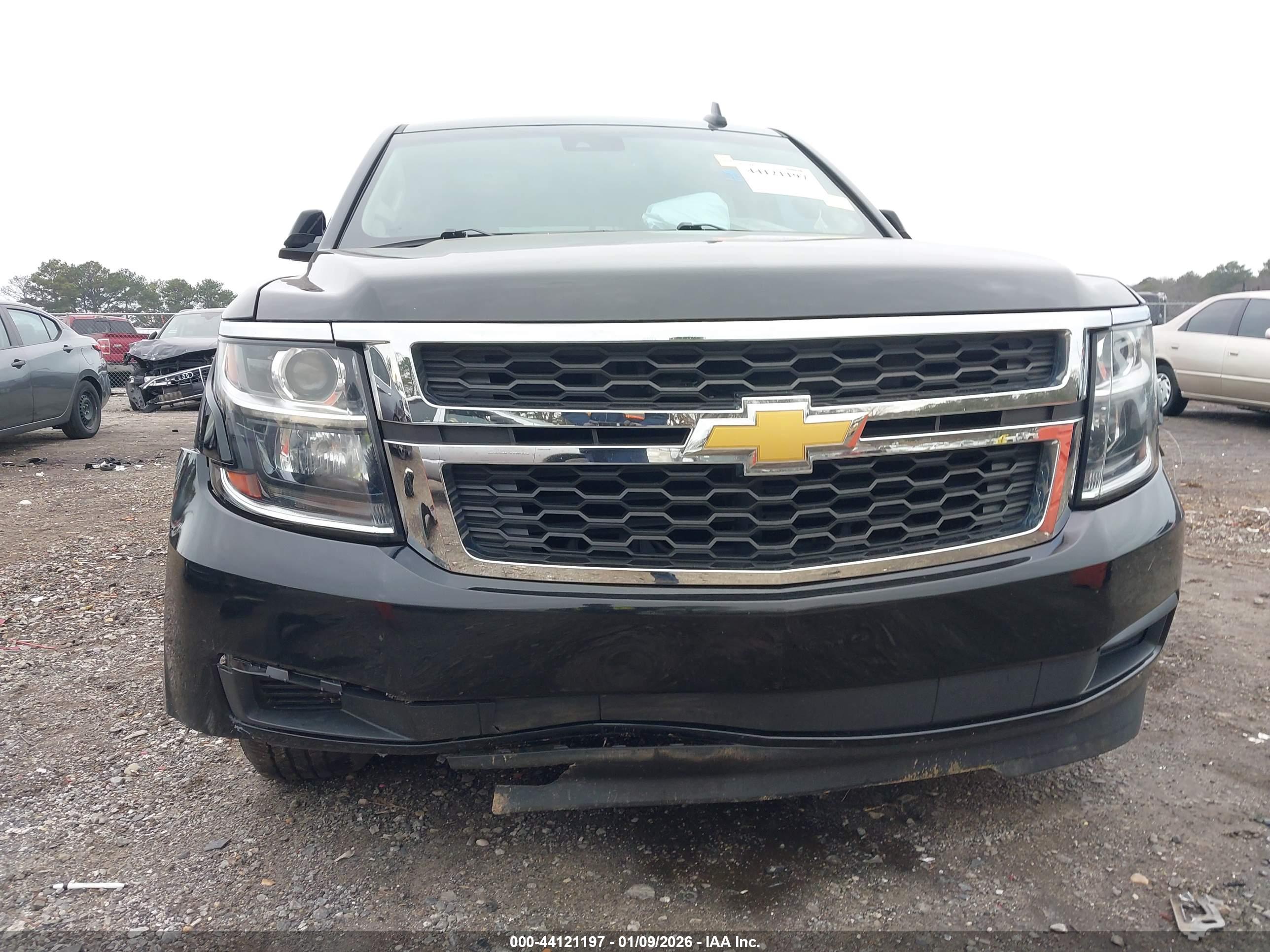 CHEVROLET TAHOE image 6