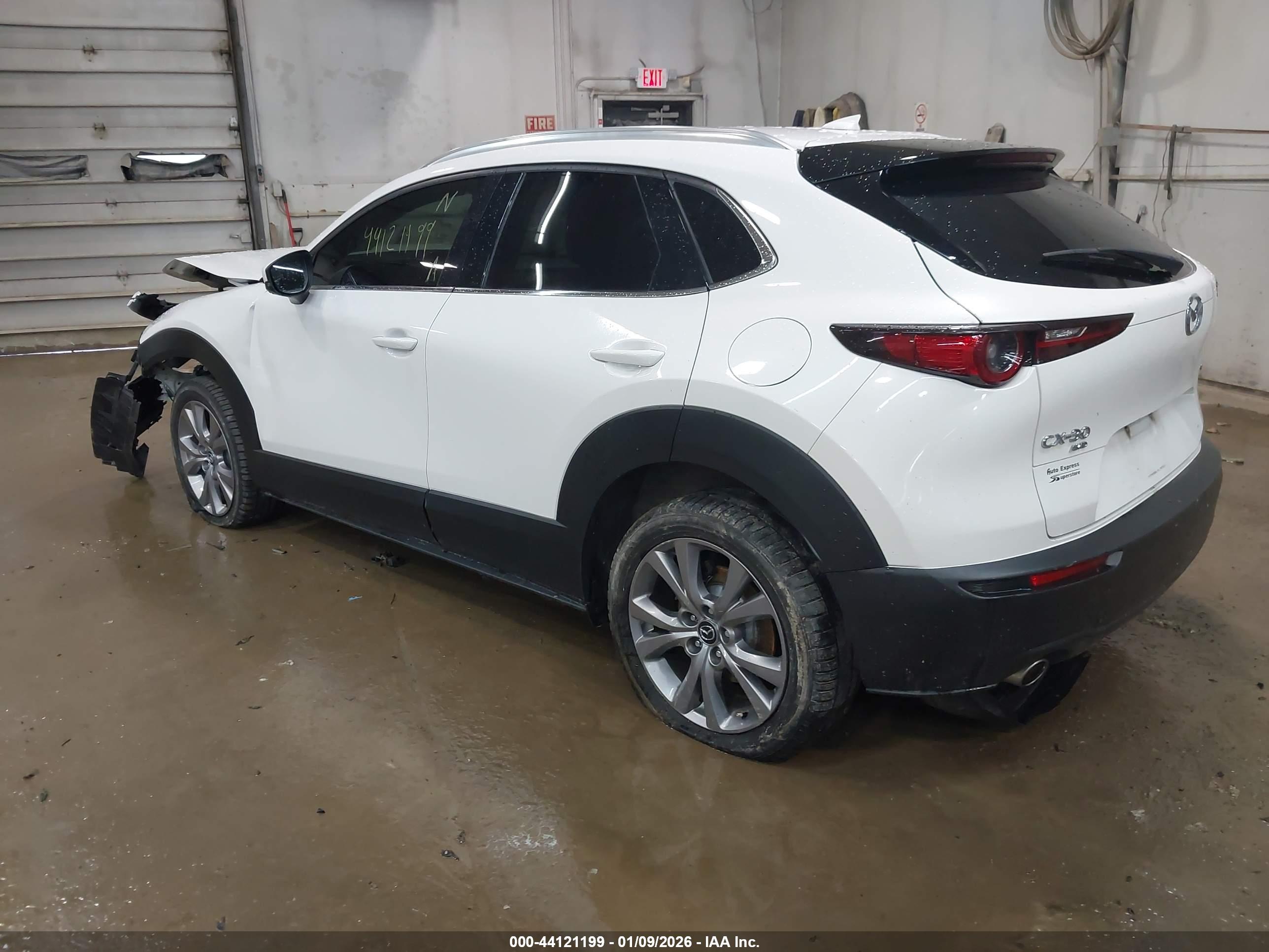 MAZDA CX-30 image 3
