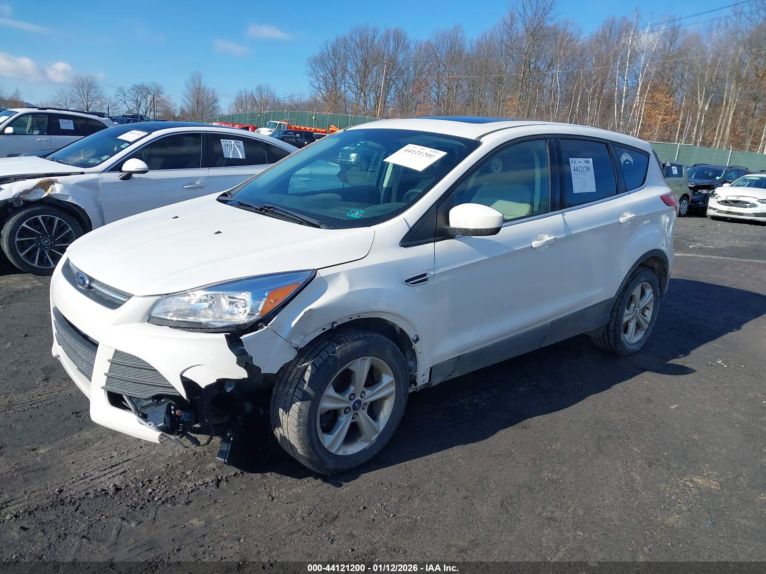 FORD ESCAPE image 2