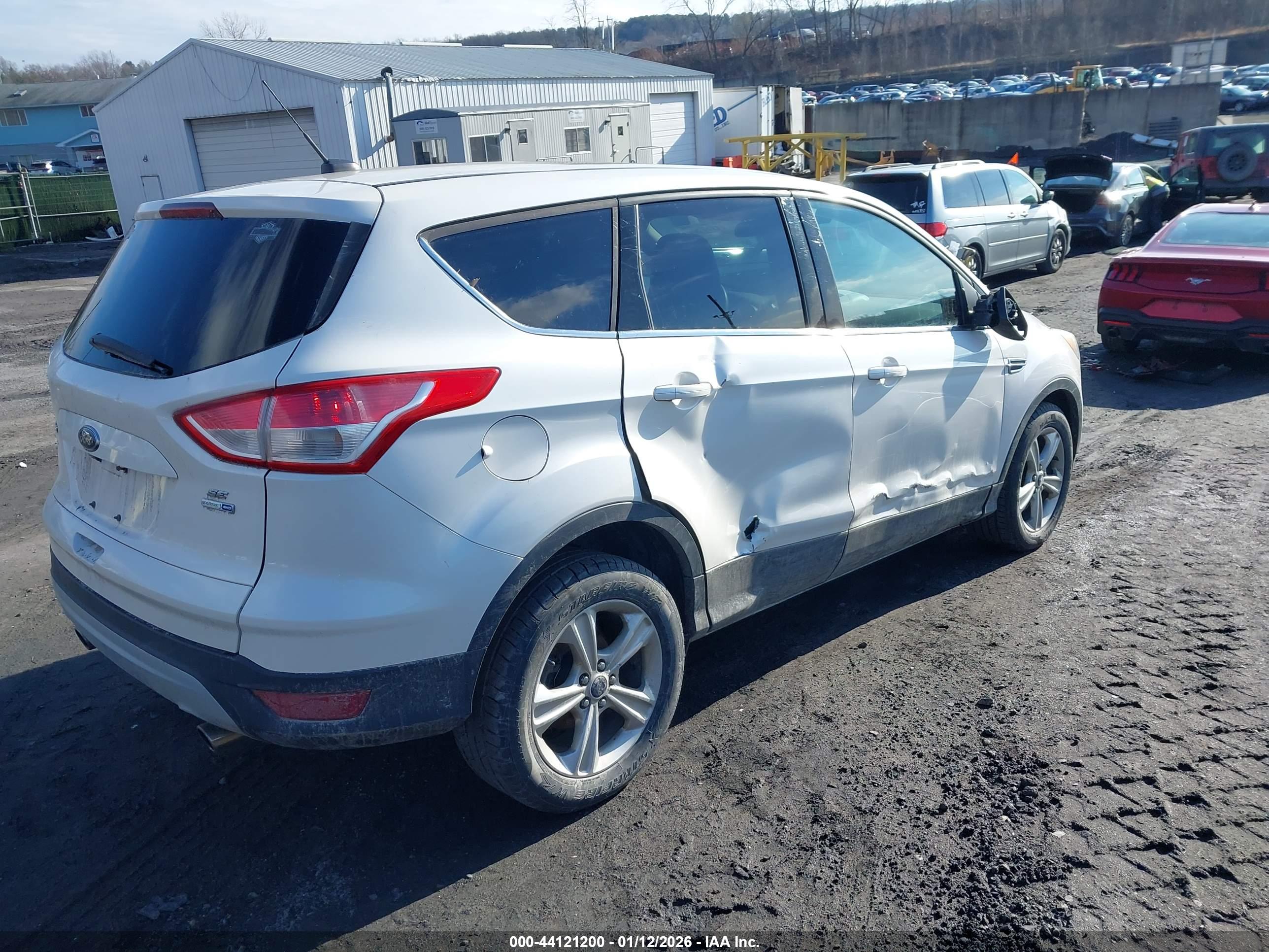 FORD ESCAPE image 4