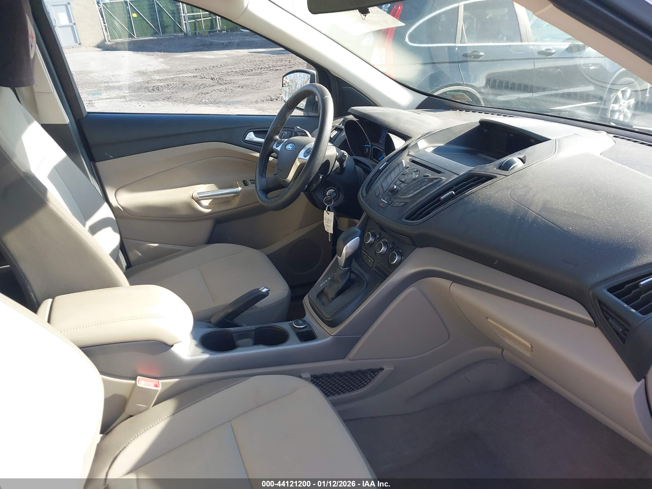 FORD ESCAPE image 5